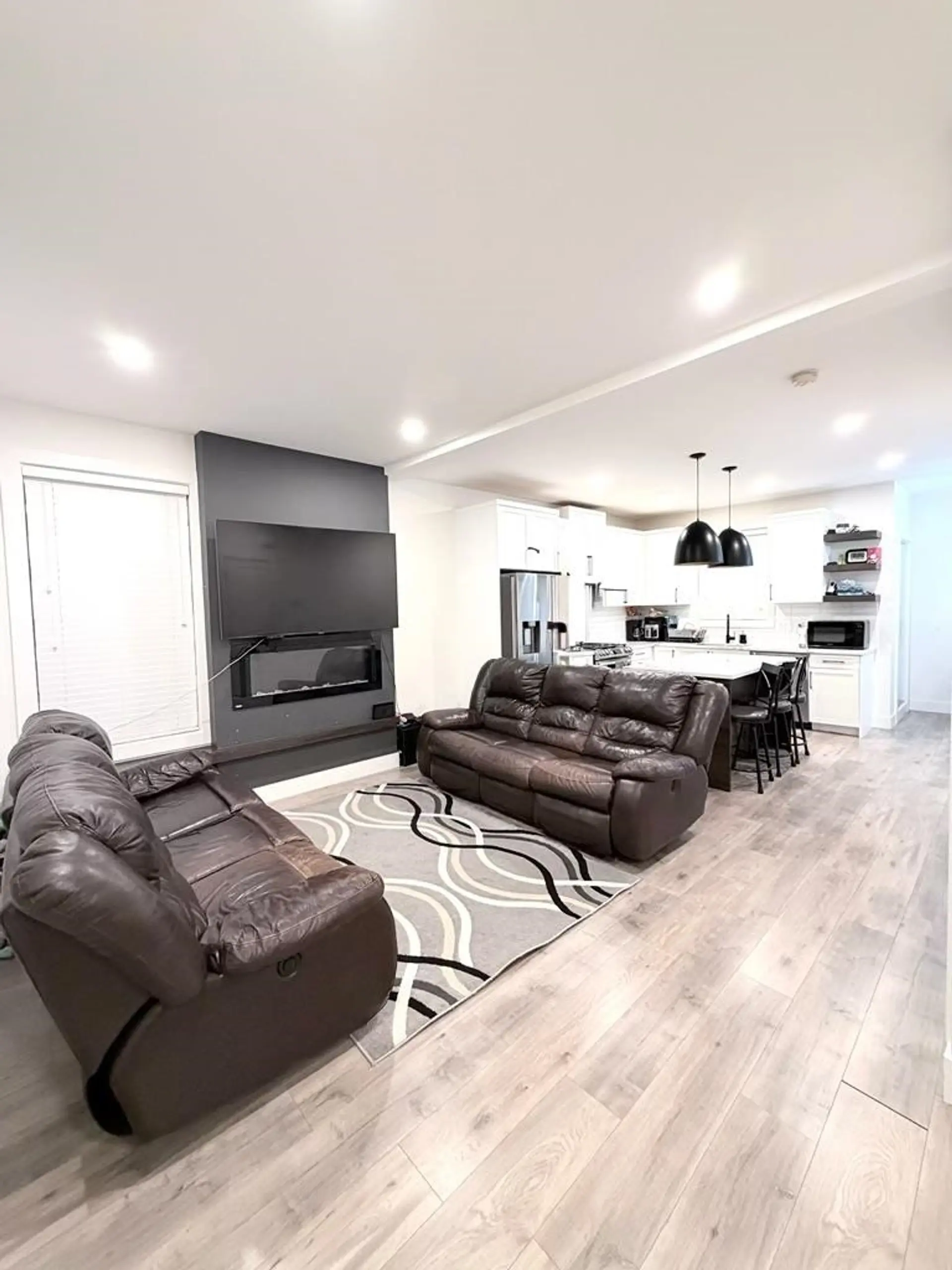 #12 27640 Lantern Avenue - Image 5