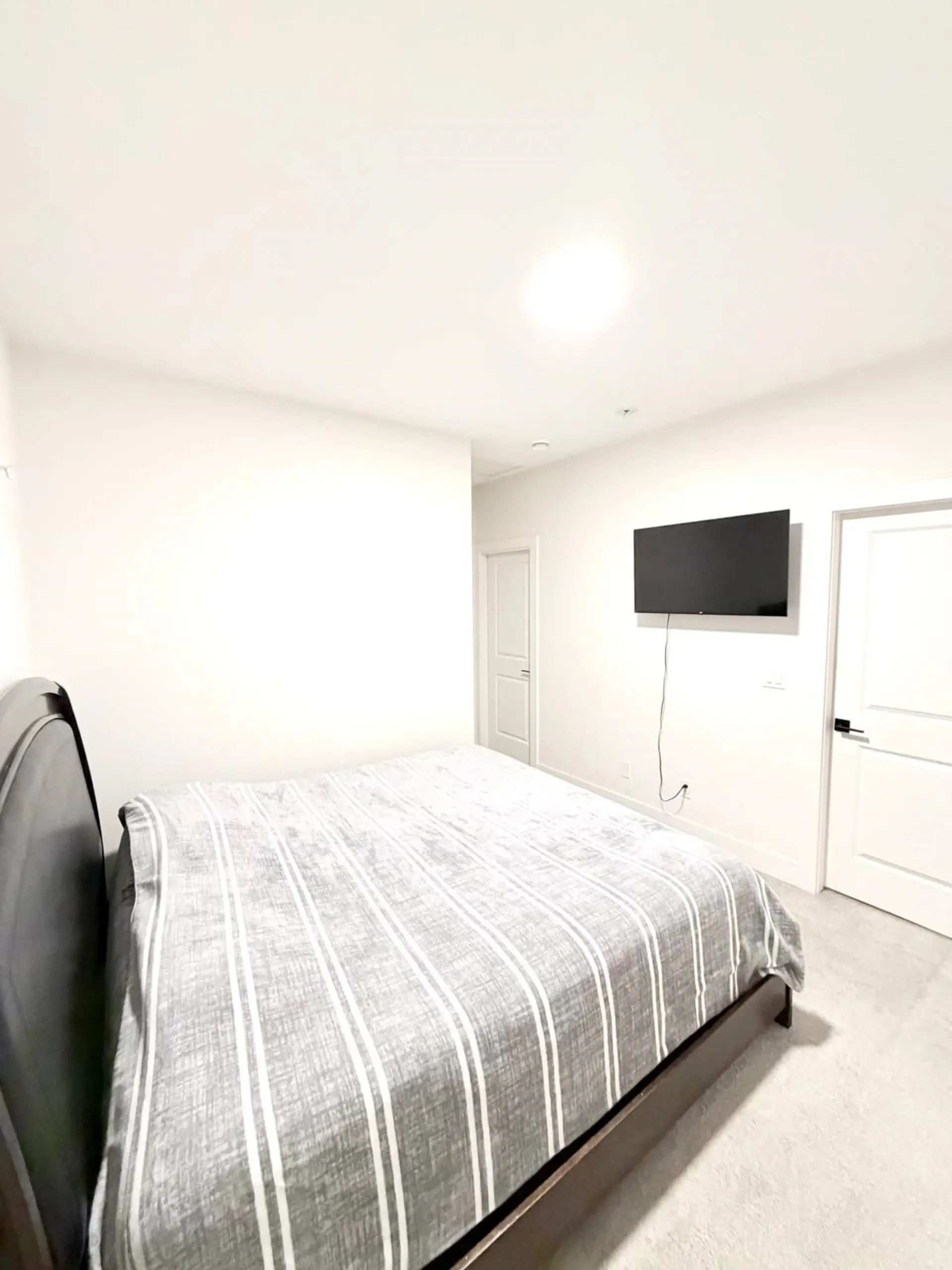 #12 27640 Lantern Avenue - Image 8