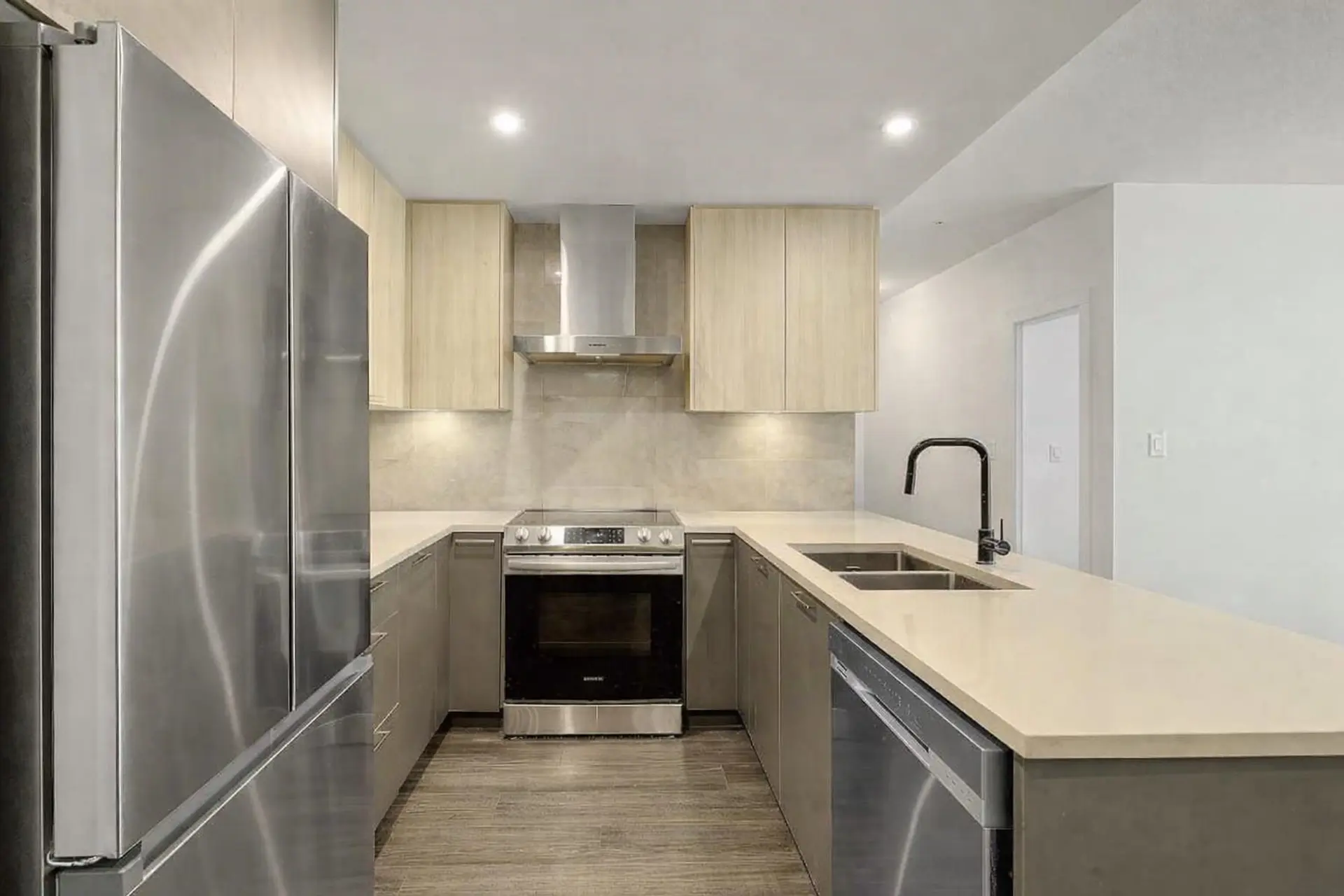 #309 31940 Raven Avenue - Image 4