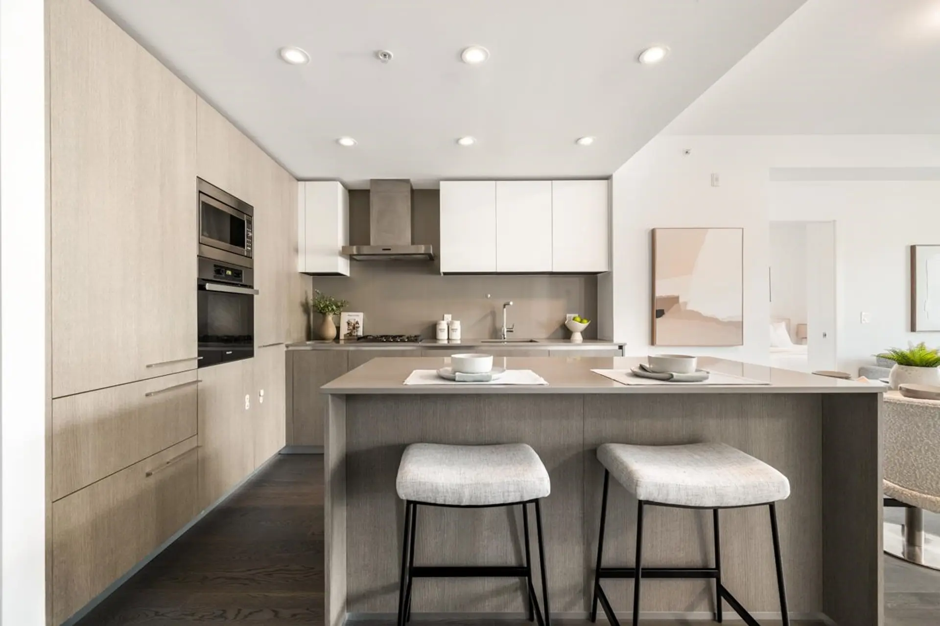 #302 4932 Cambie Street - Image 6