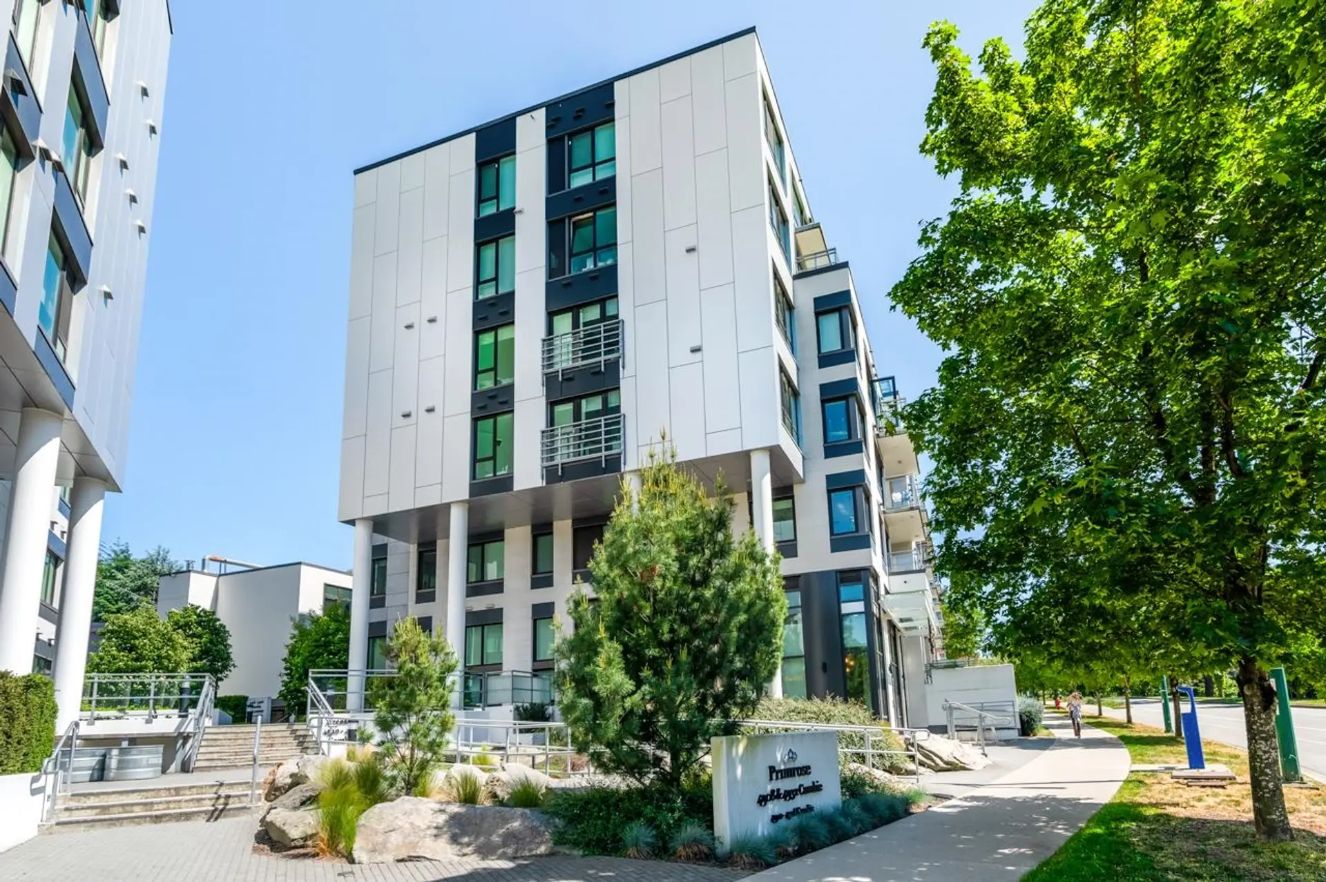 #302 4932 Cambie Street - Image 17