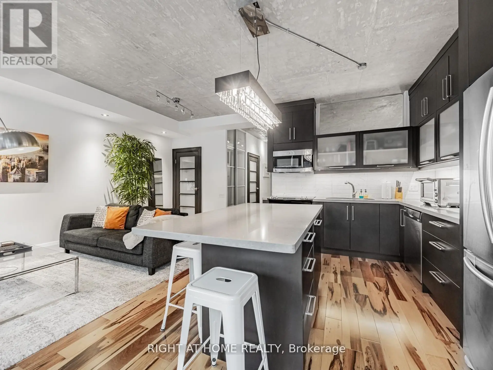 #405 50 CAMDEN STREET - Image 2