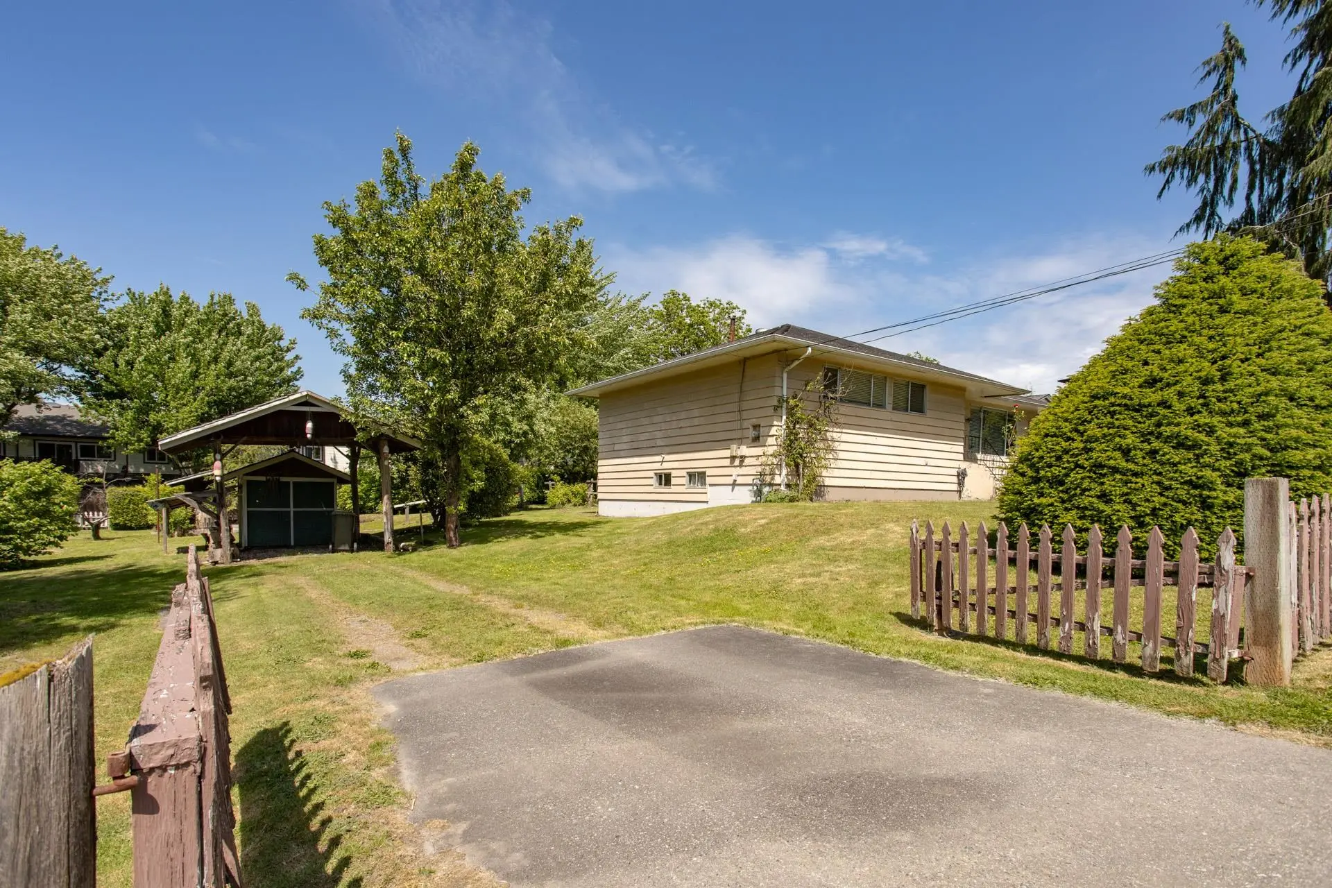 2349 Lobb Avenue - Image 7
