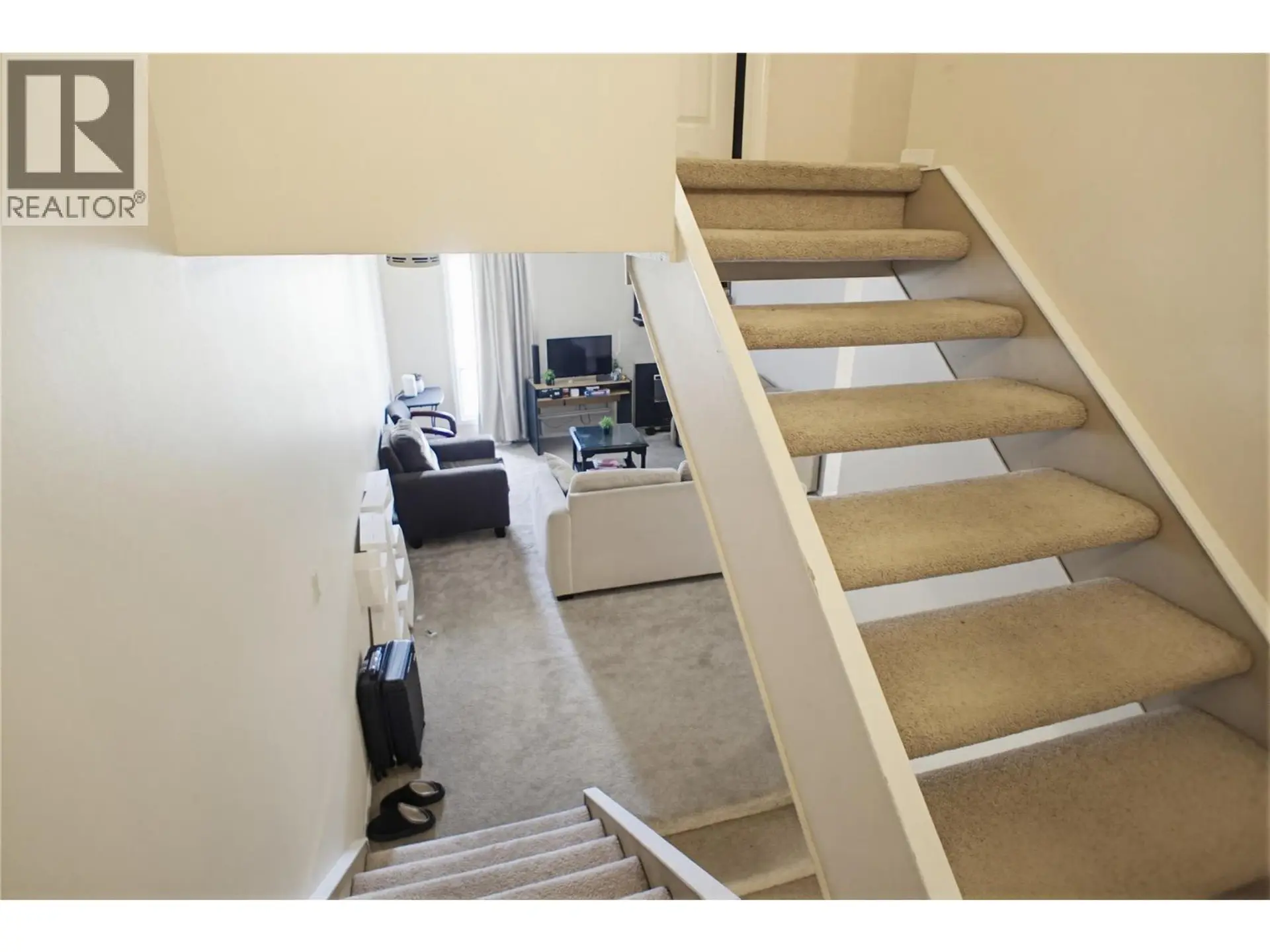 #70 1435 Summit Drive - Image 17