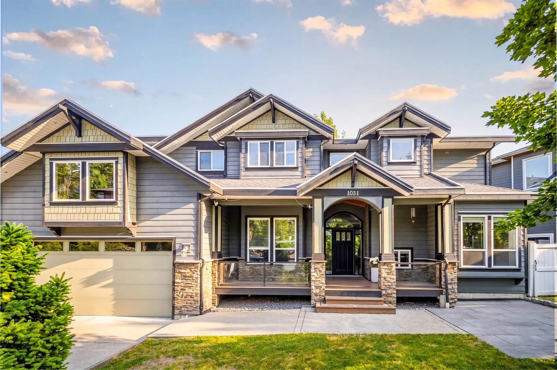 Property at 1031 Jay Crescent, Squamish, BC