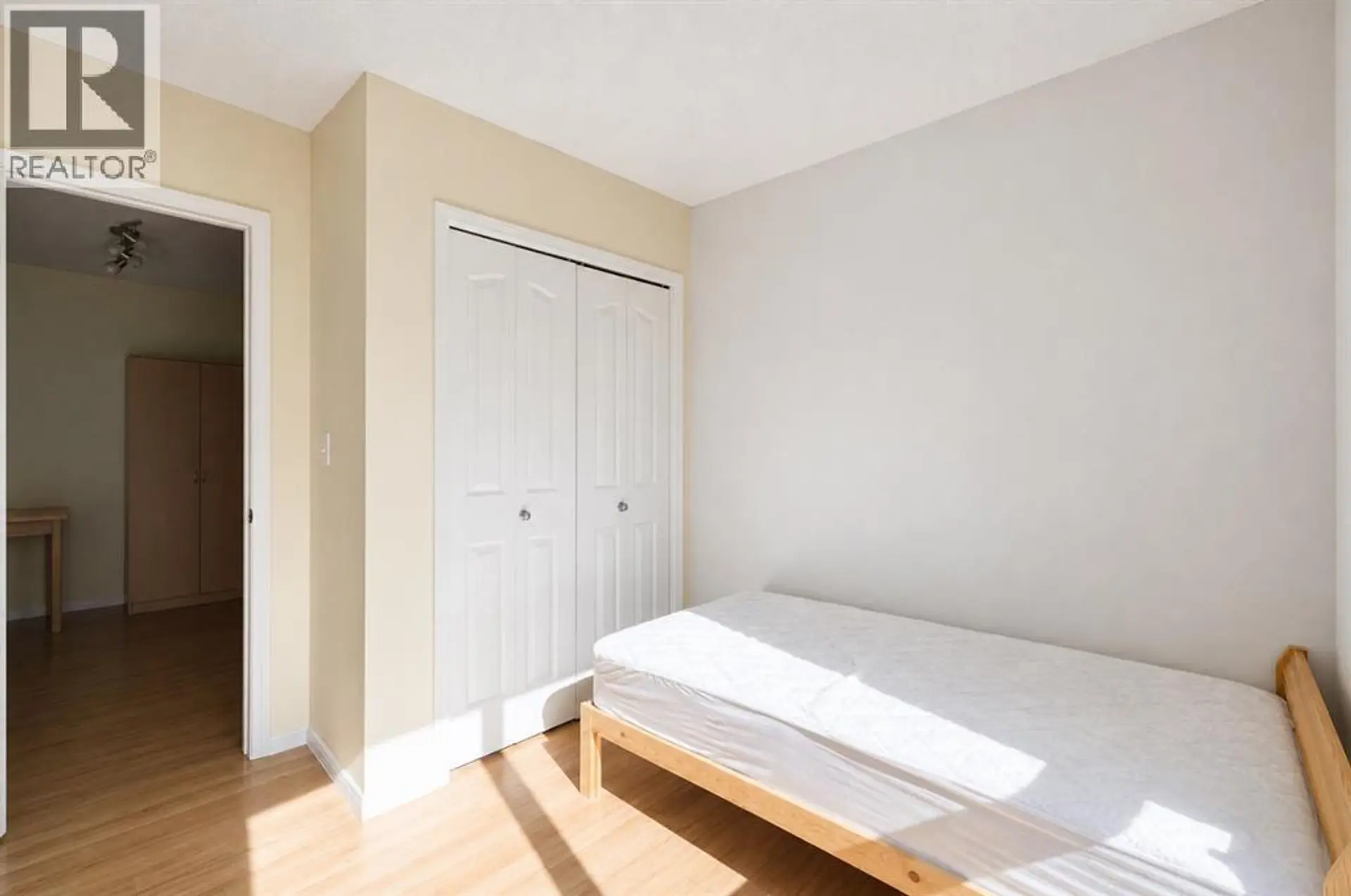 #318 1111 6 Avenue SW - Image 11