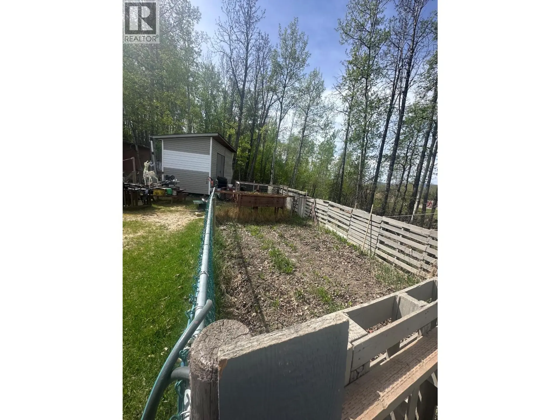 5229 44 Street SE - Image 10