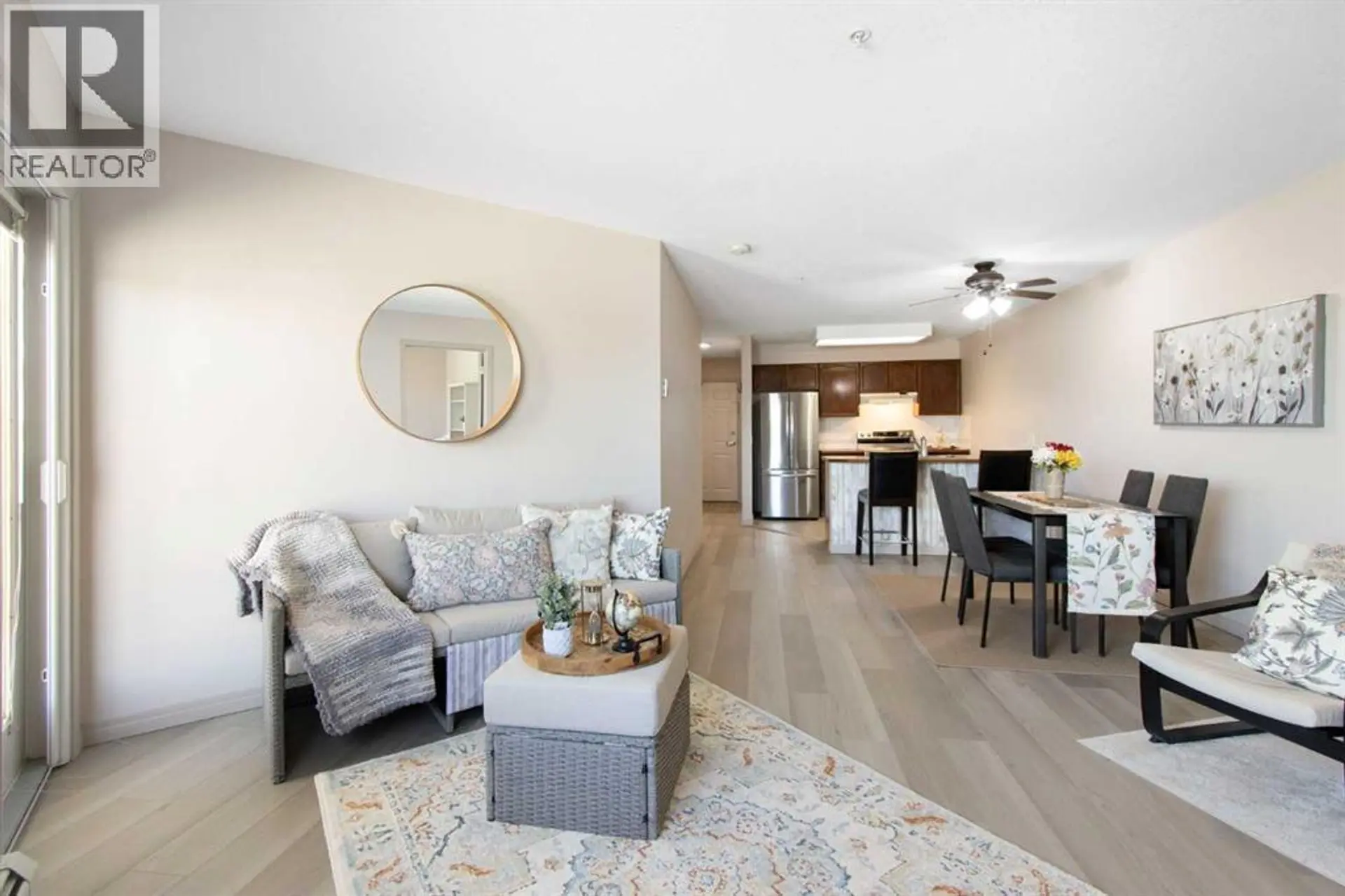 #210 3 Parklane Way - Image 7