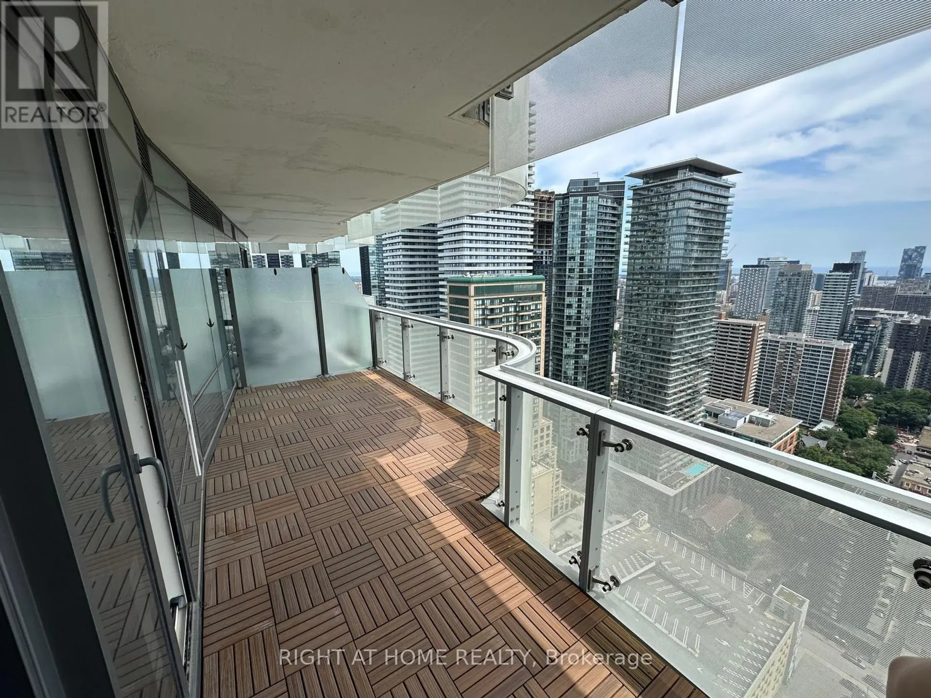 #3205 1 BLOOR STREET E - Image 14