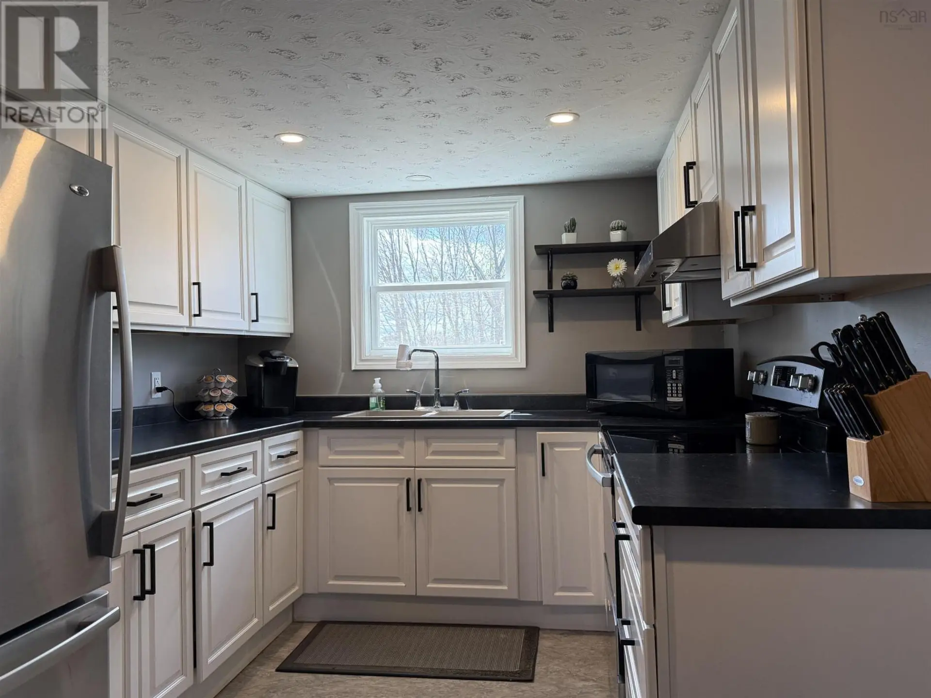 39 Coll Avenue - Image 3