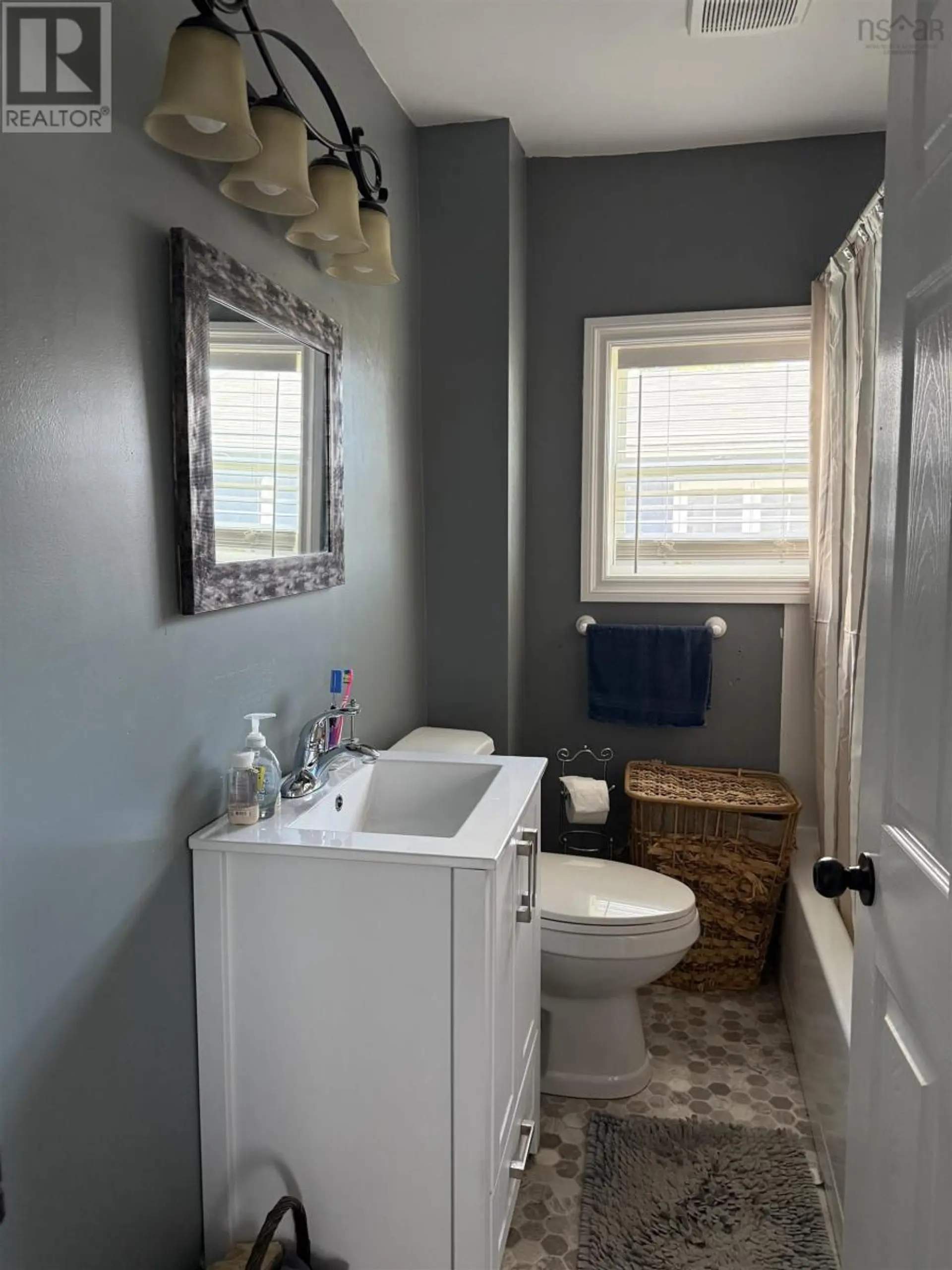 39 Coll Avenue - Image 8