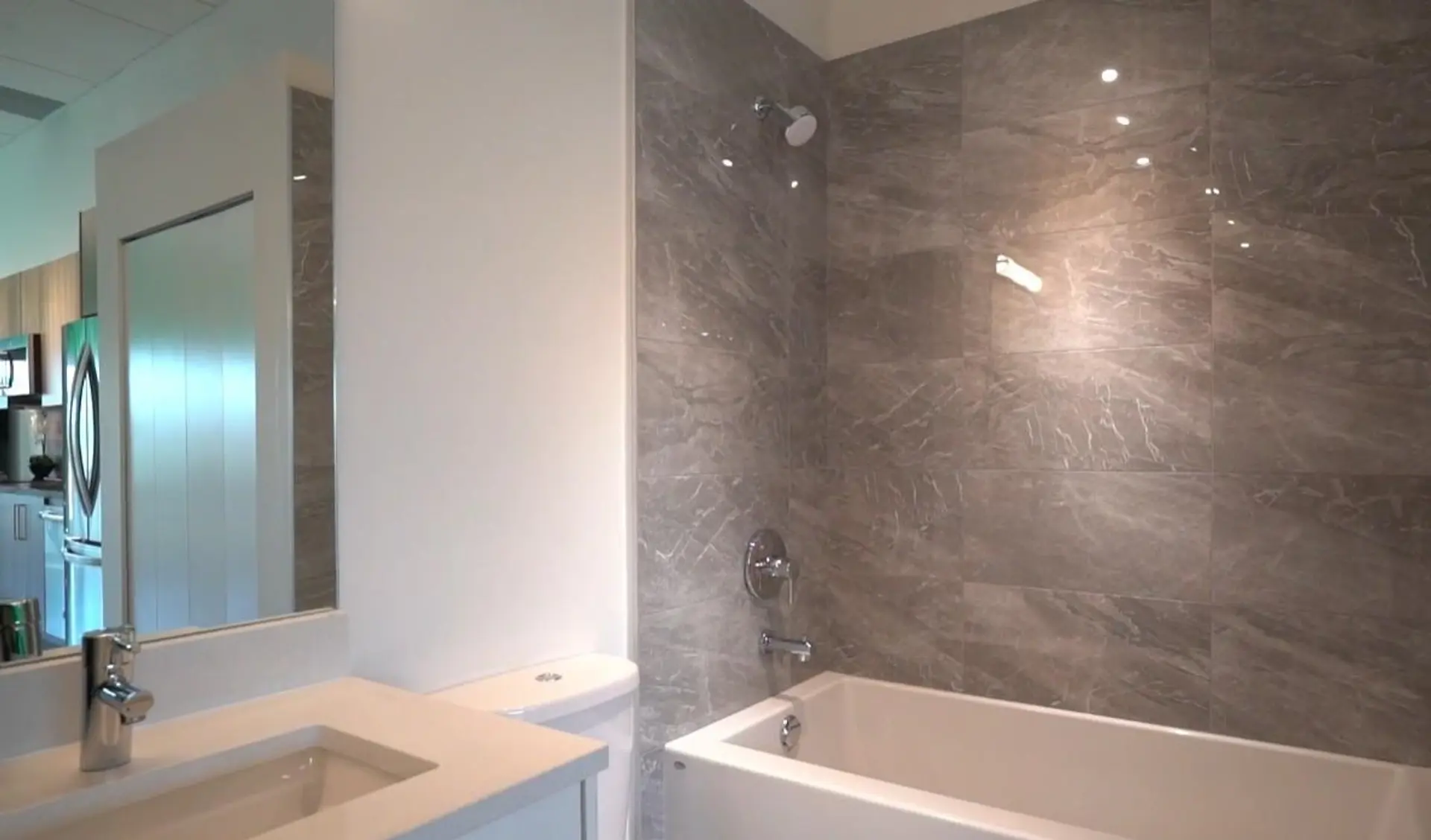#66 4300 Thompson Road - Image 4