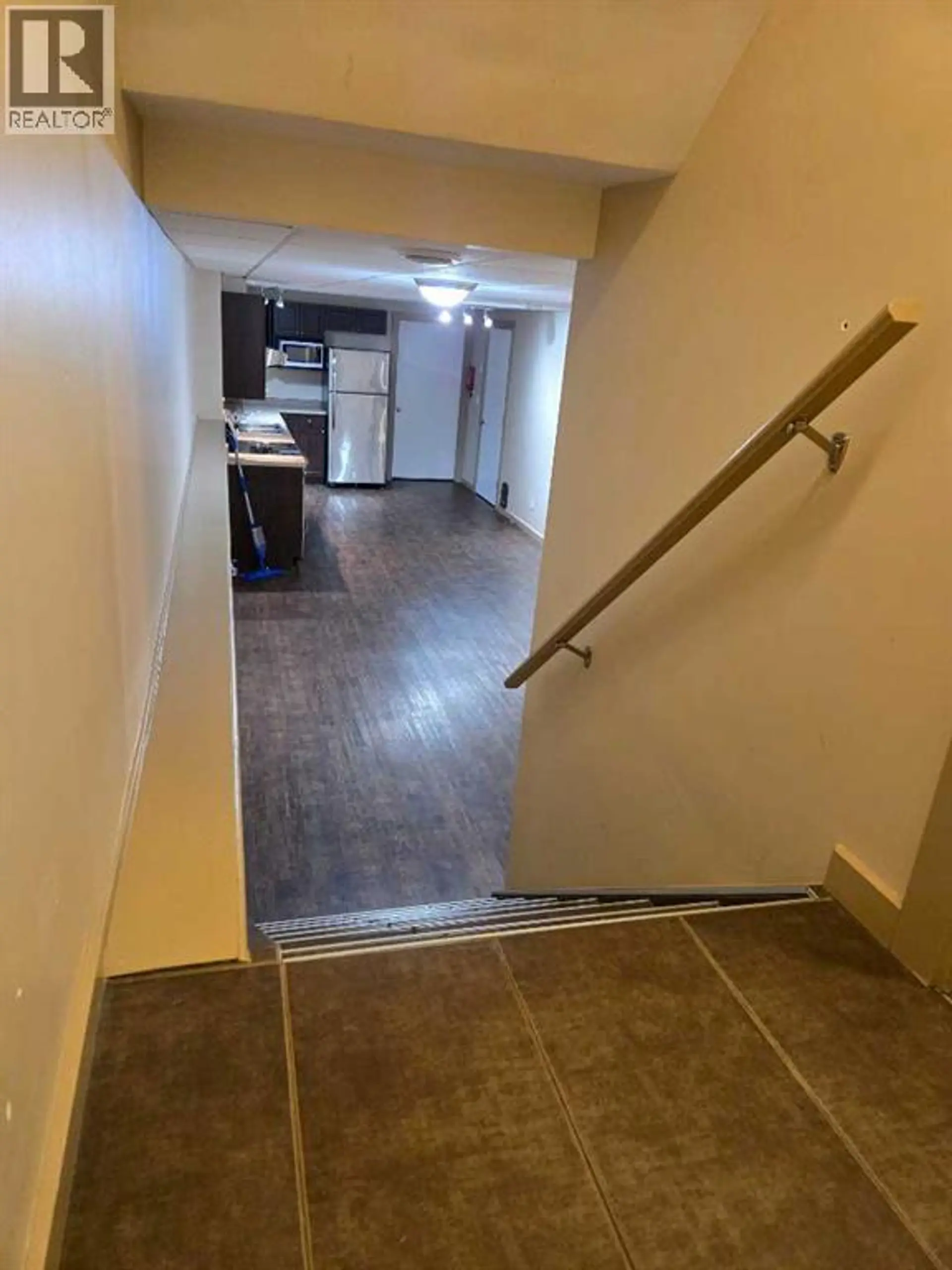8821 65 Avenue - Image 12