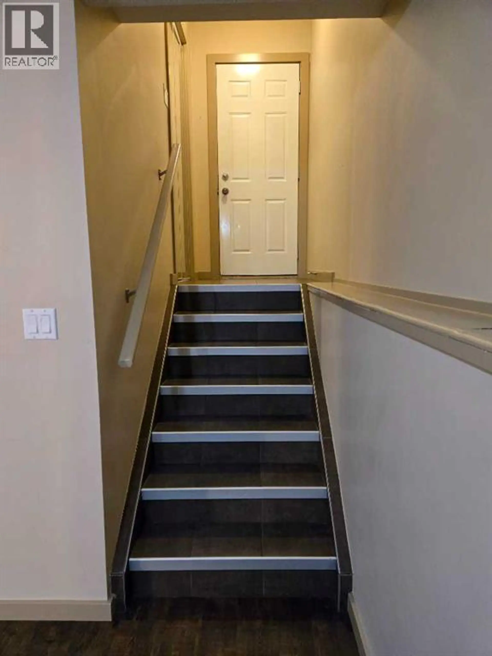 8821 65 Avenue - Image 13