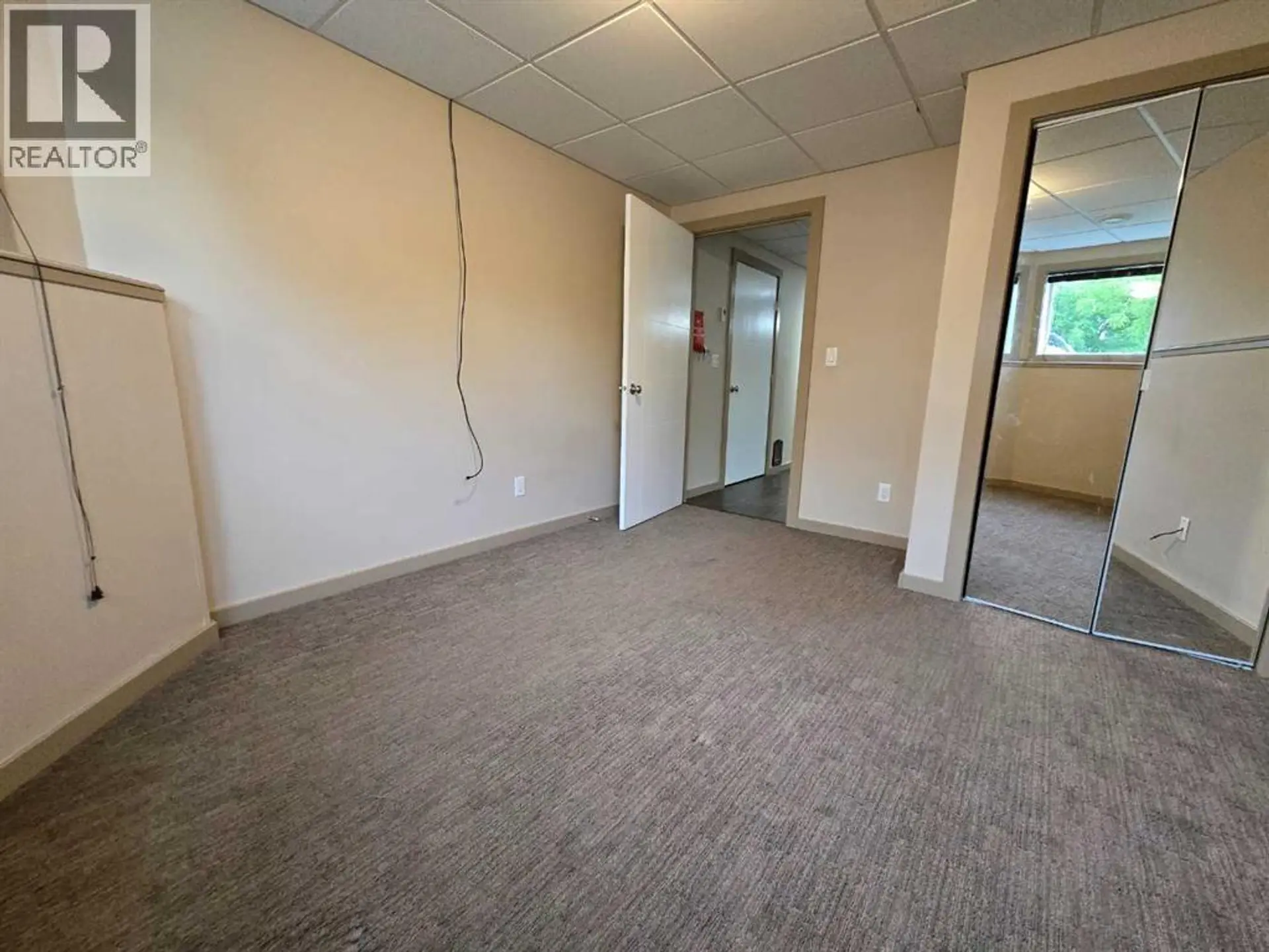 8821 65 Avenue - Image 18