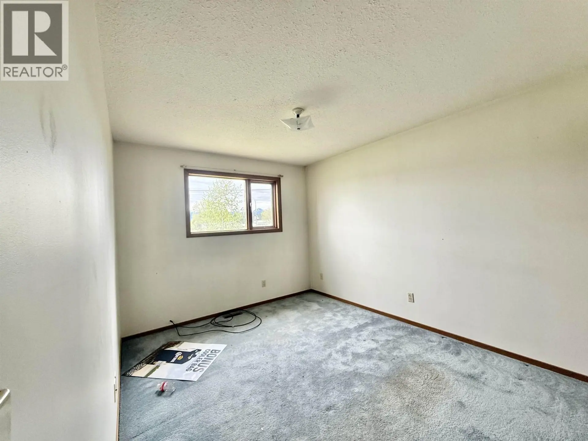 4086 FOURTH AVENUE - Image 10