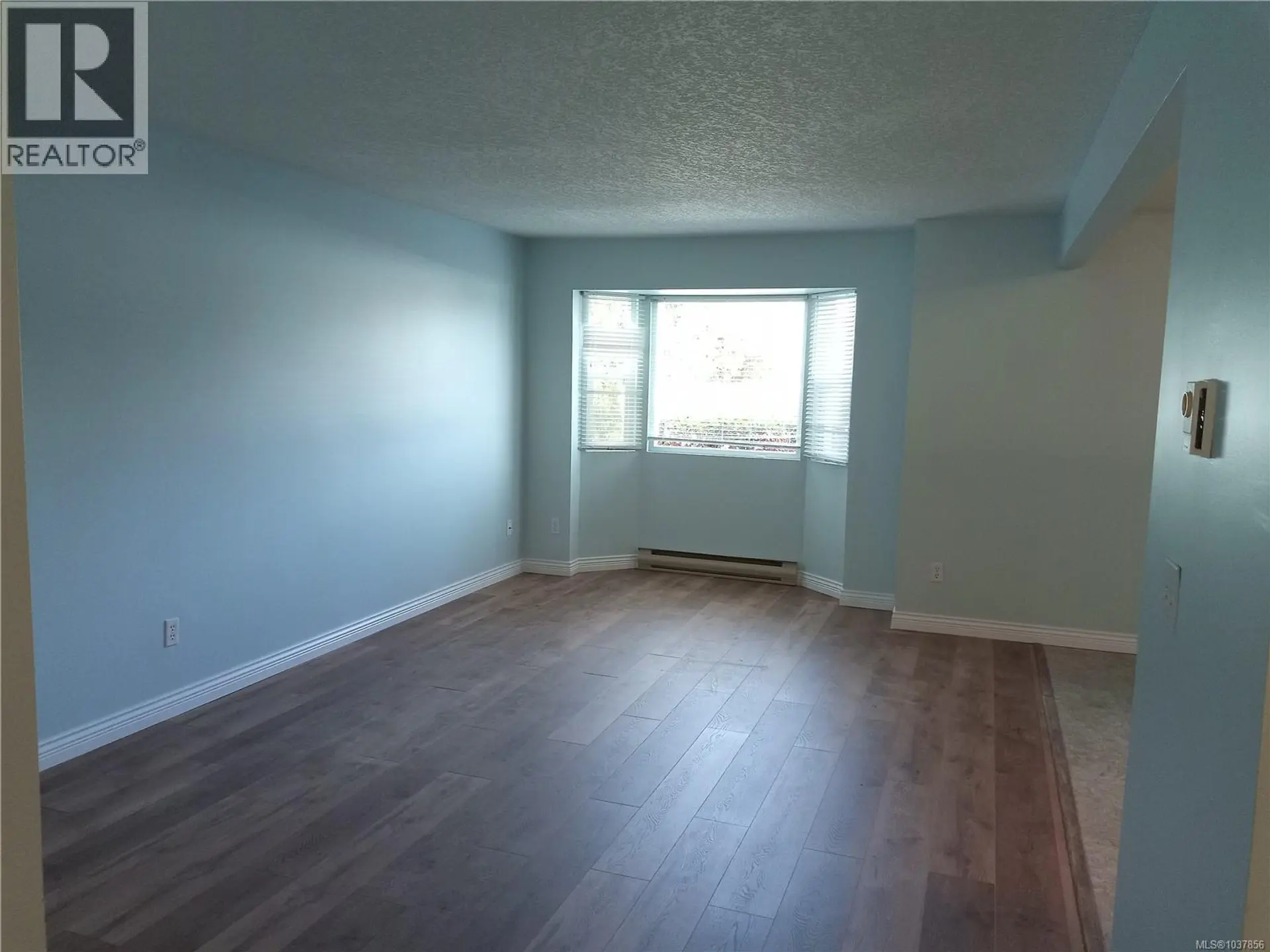 #1 274 Harwell Rd - Image 2