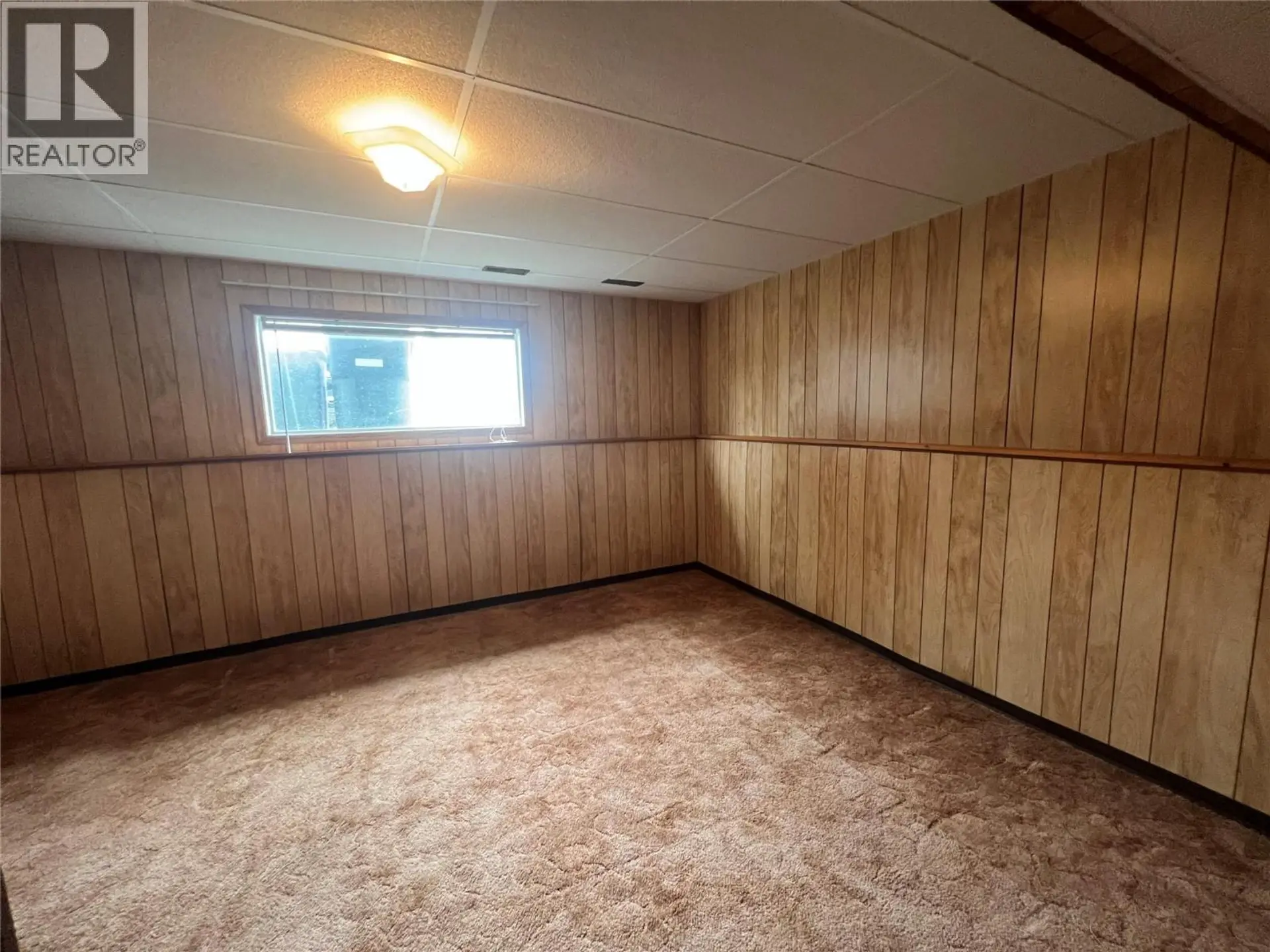 1029 118 Avenue - Image 12