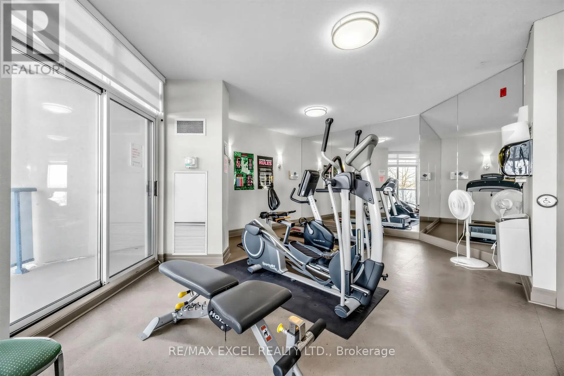 #916 340 WATSON STREET W - Image 15