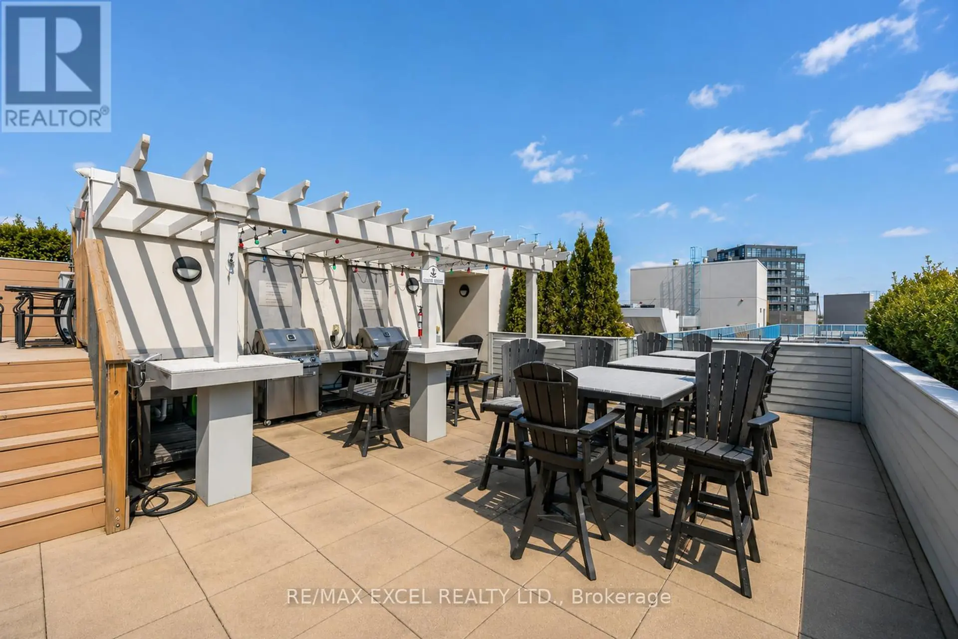 #916 340 WATSON STREET W - Image 18