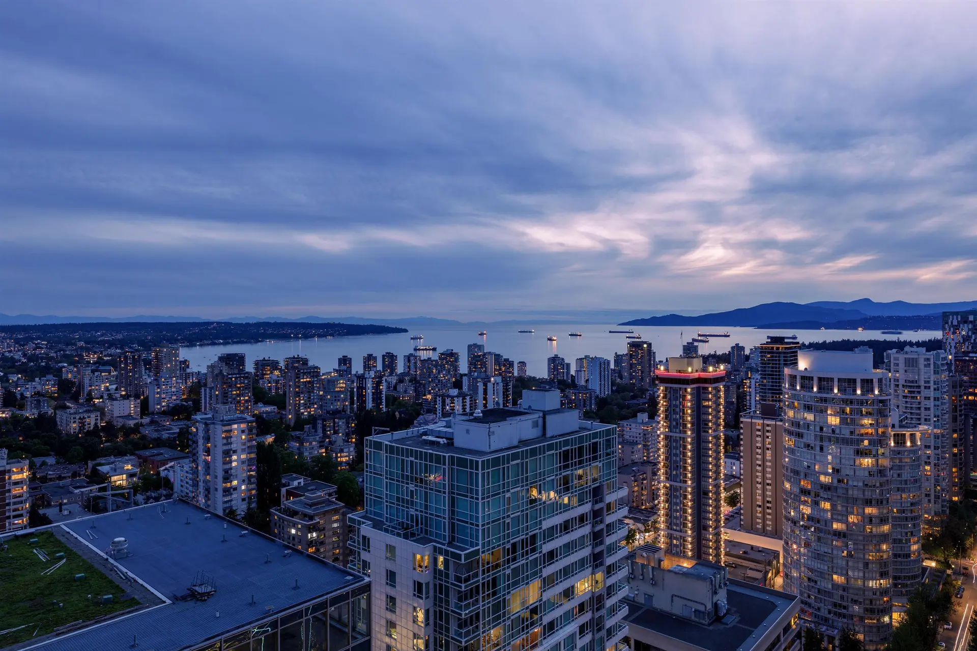 #3807 1111 Alberni Street - Image 2