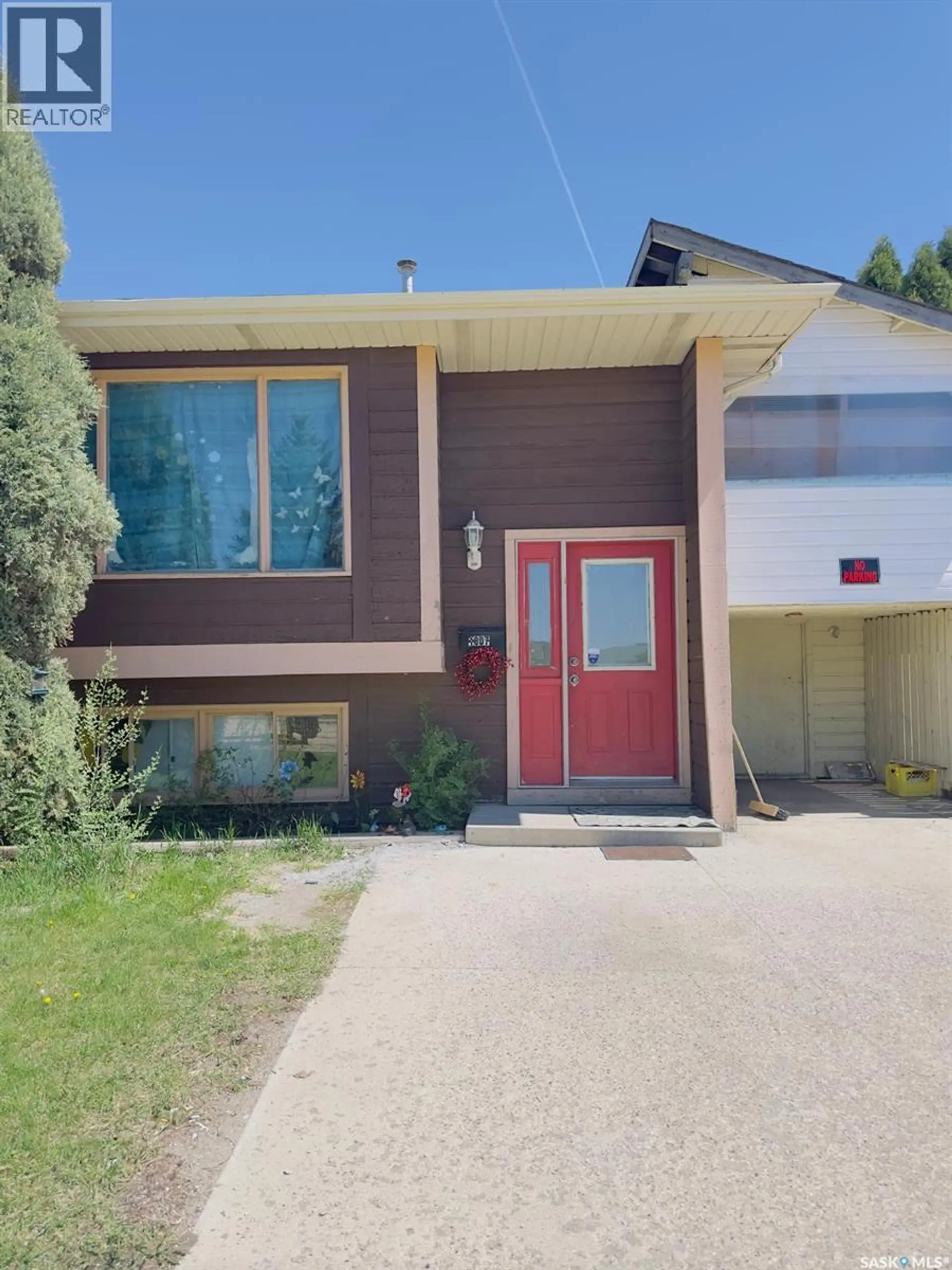 1607 Acadia DRIVE - Image 1