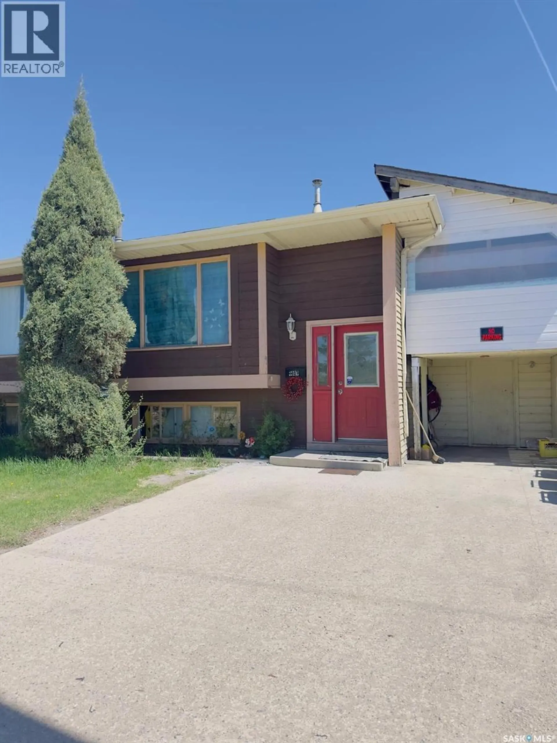 1607 Acadia DRIVE - Image 2