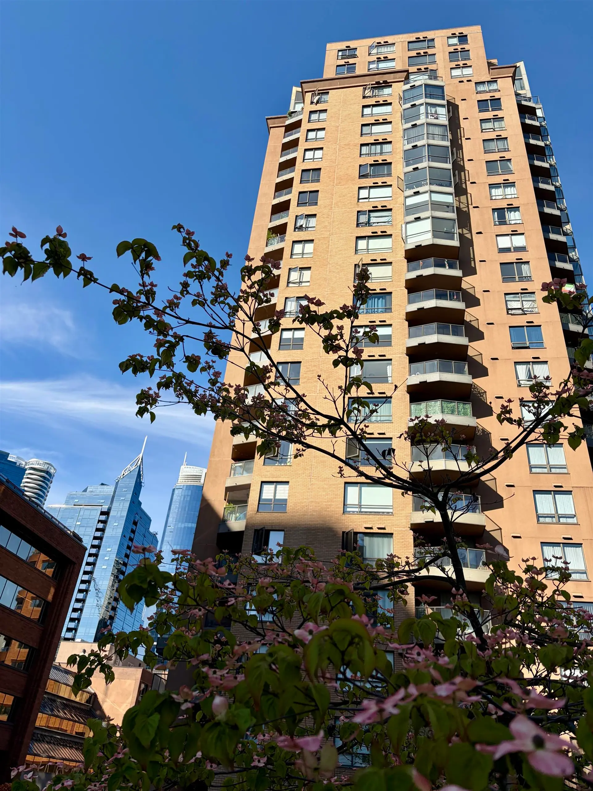 #2607 1189 Howe Street - Image 3