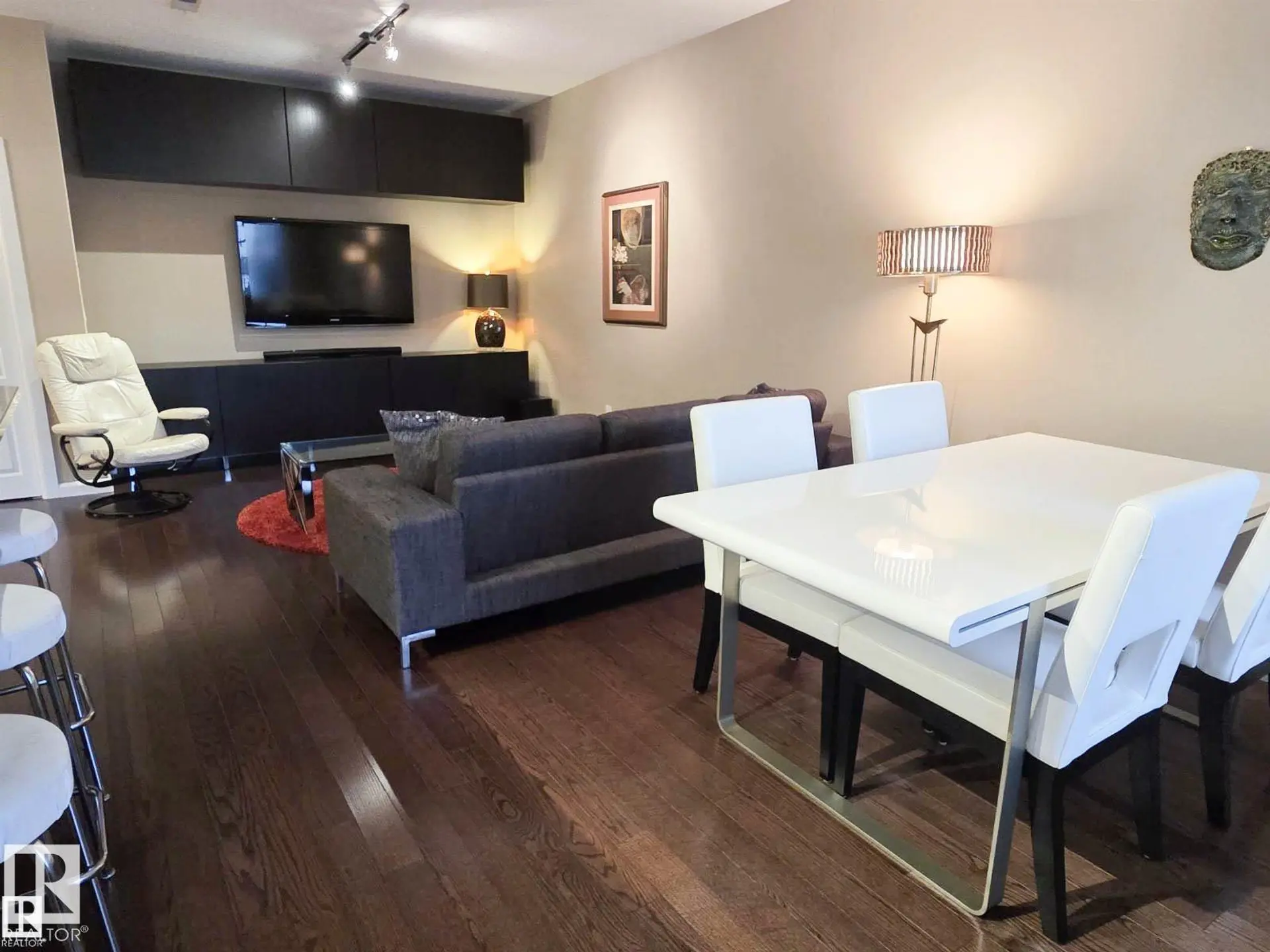 #109 160 MAGRATH RD NW - Image 3