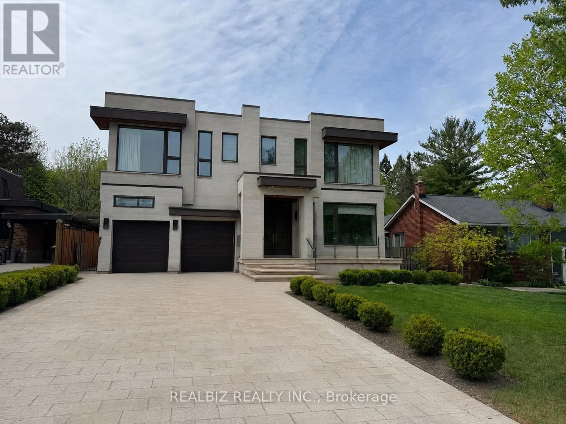 39 HEMFORD CRESCENT - Image 1