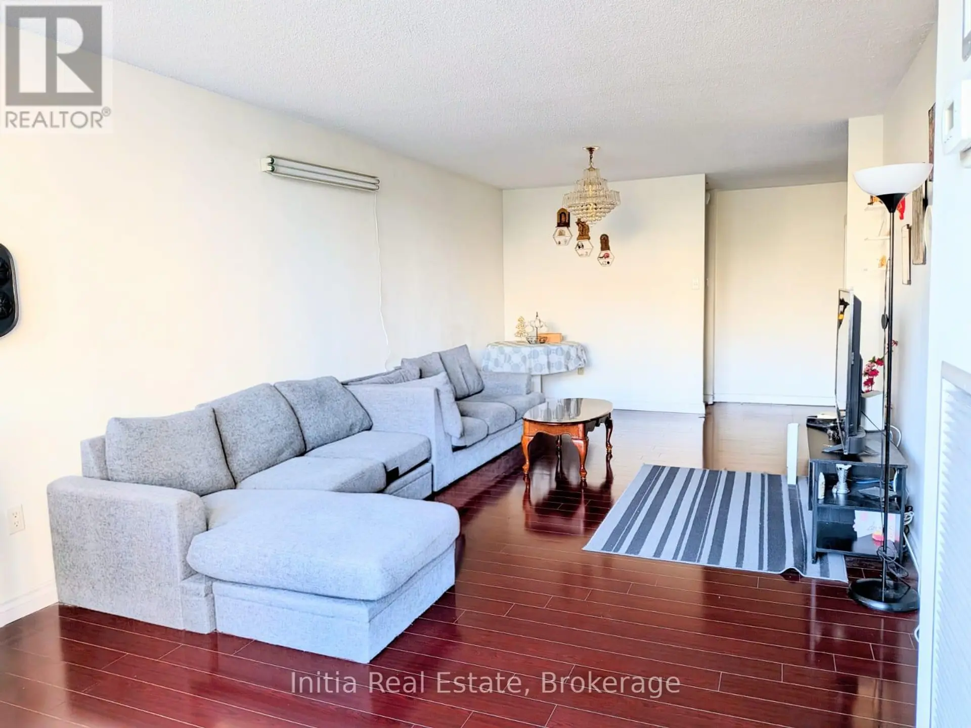 #406 25 SILVER SPRINGS BOULEVARD - Image 9