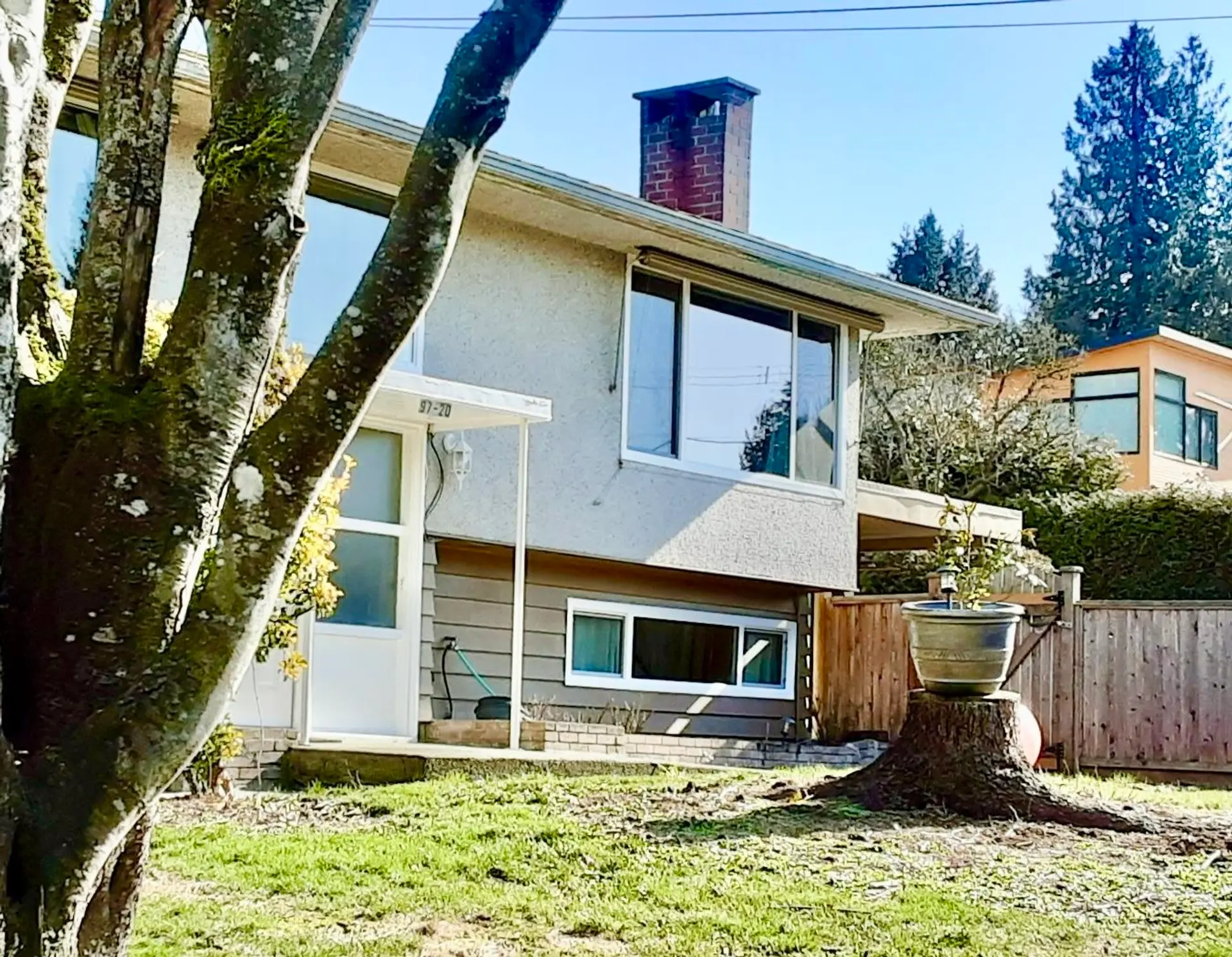 9720 Crown Crescent - Image 2