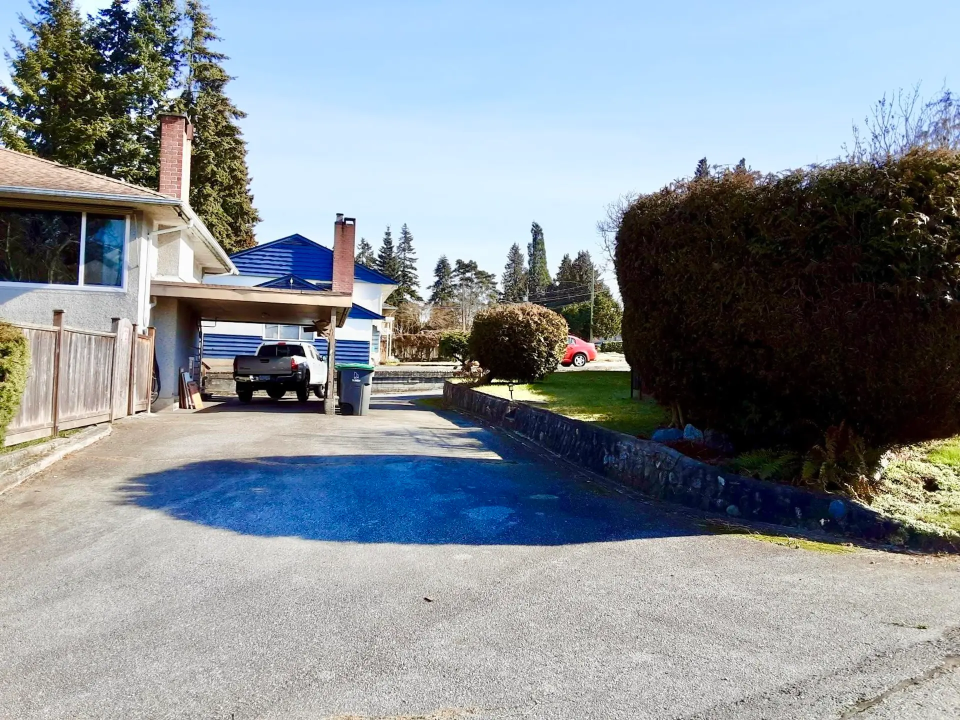 9720 Crown Crescent - Image 10