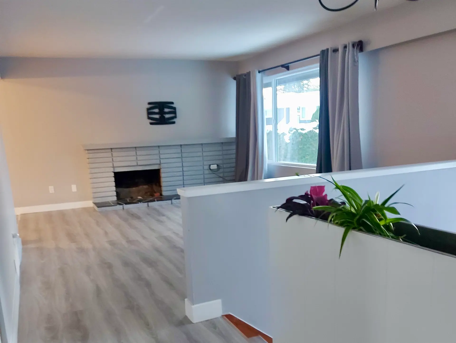 9720 Crown Crescent - Image 4