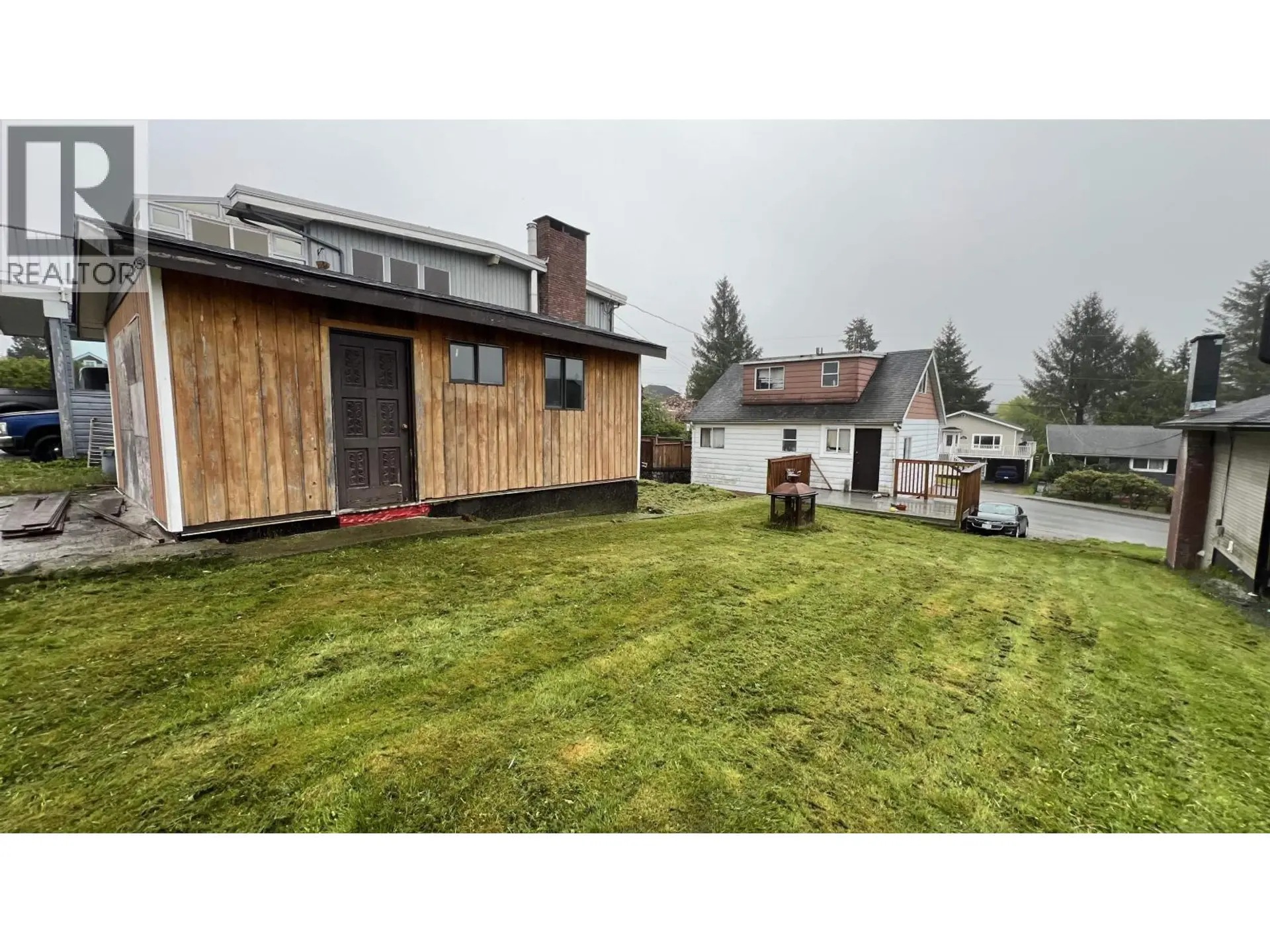 233 E 5TH AVENUE - Image 3