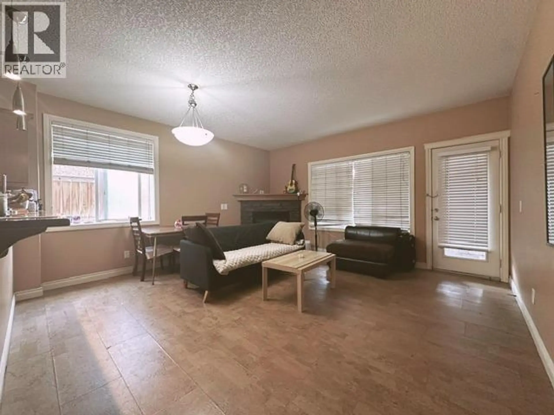 #102 110 12 Avenue NE - Image 4