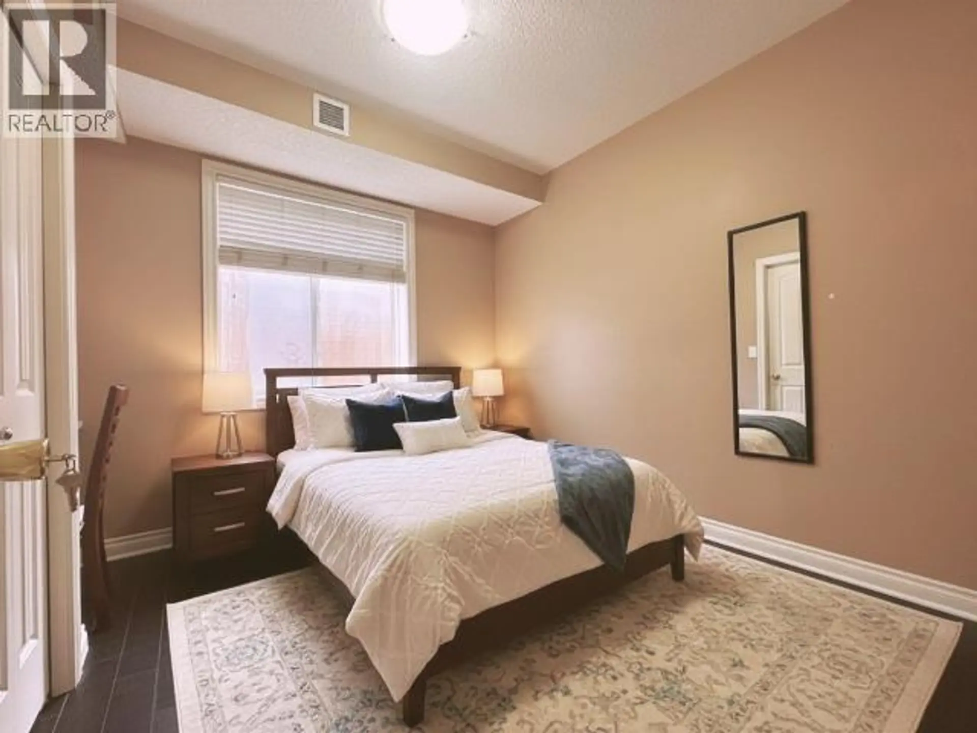 #102 110 12 Avenue NE - Image 9