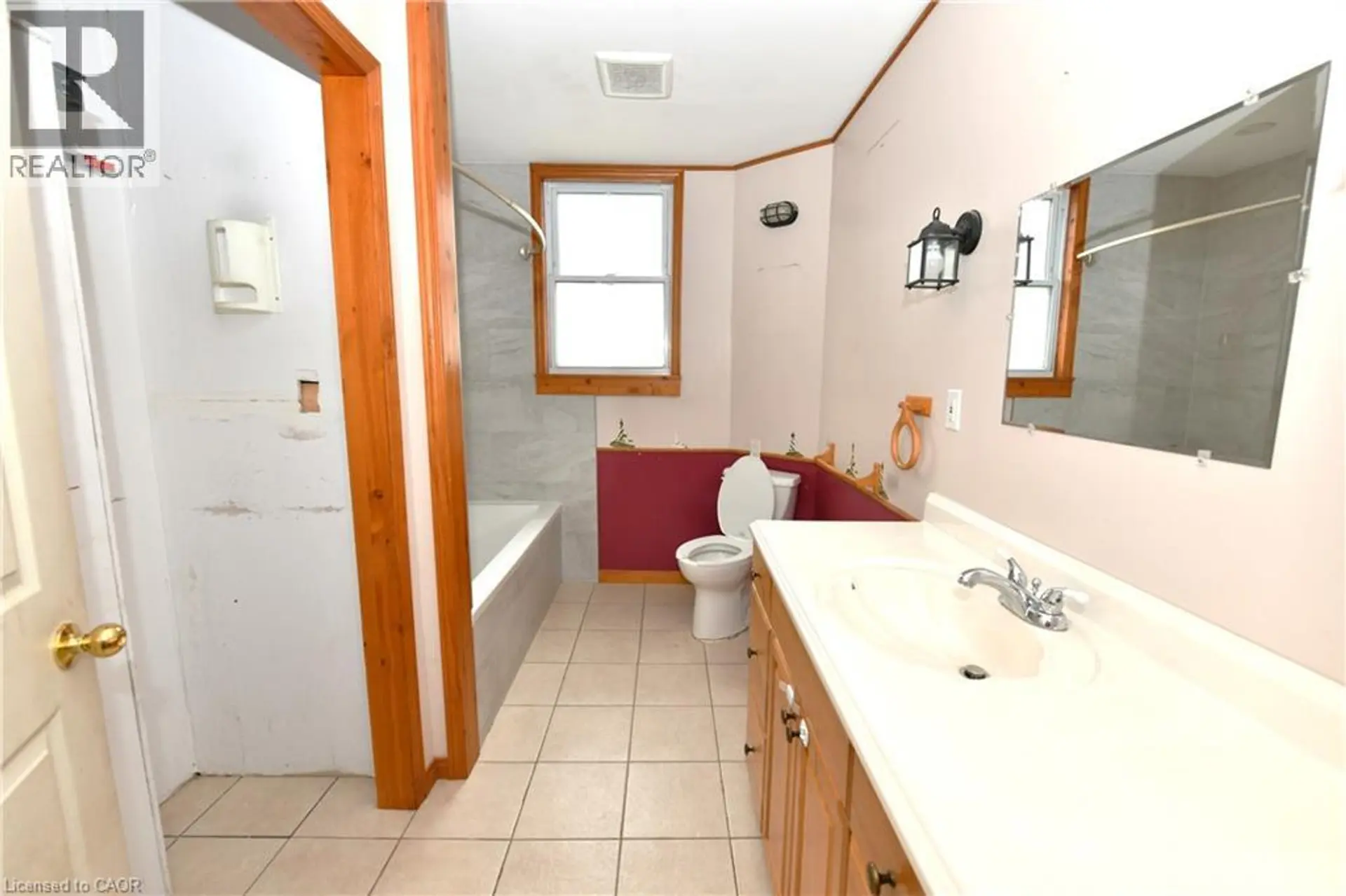 274 WELLINGTON Street - Image 6