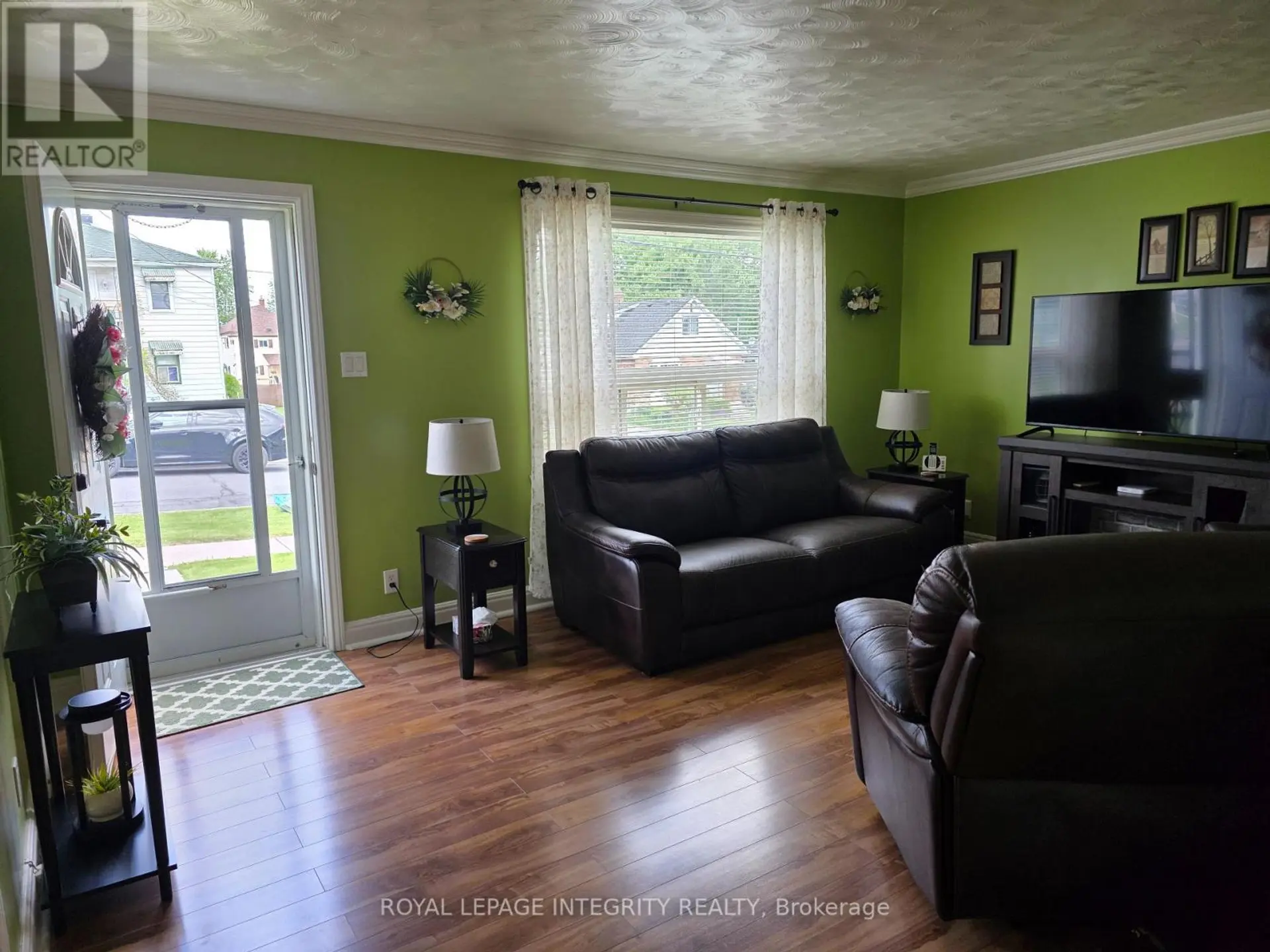 145 DANIS AVENUE - Image 2