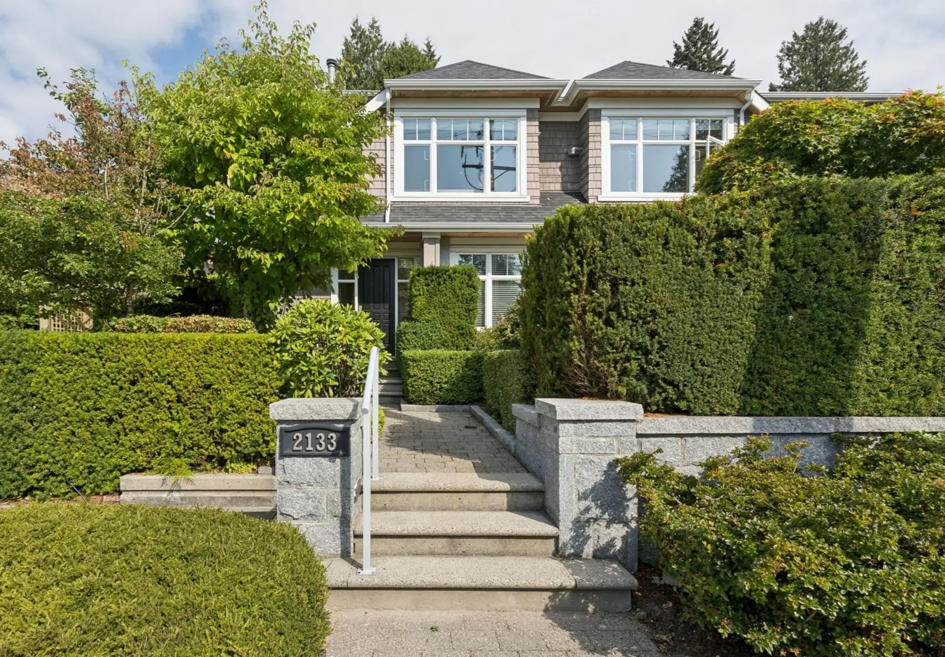 Property at 2133 Gordon Avenue, West Vancouver, BC