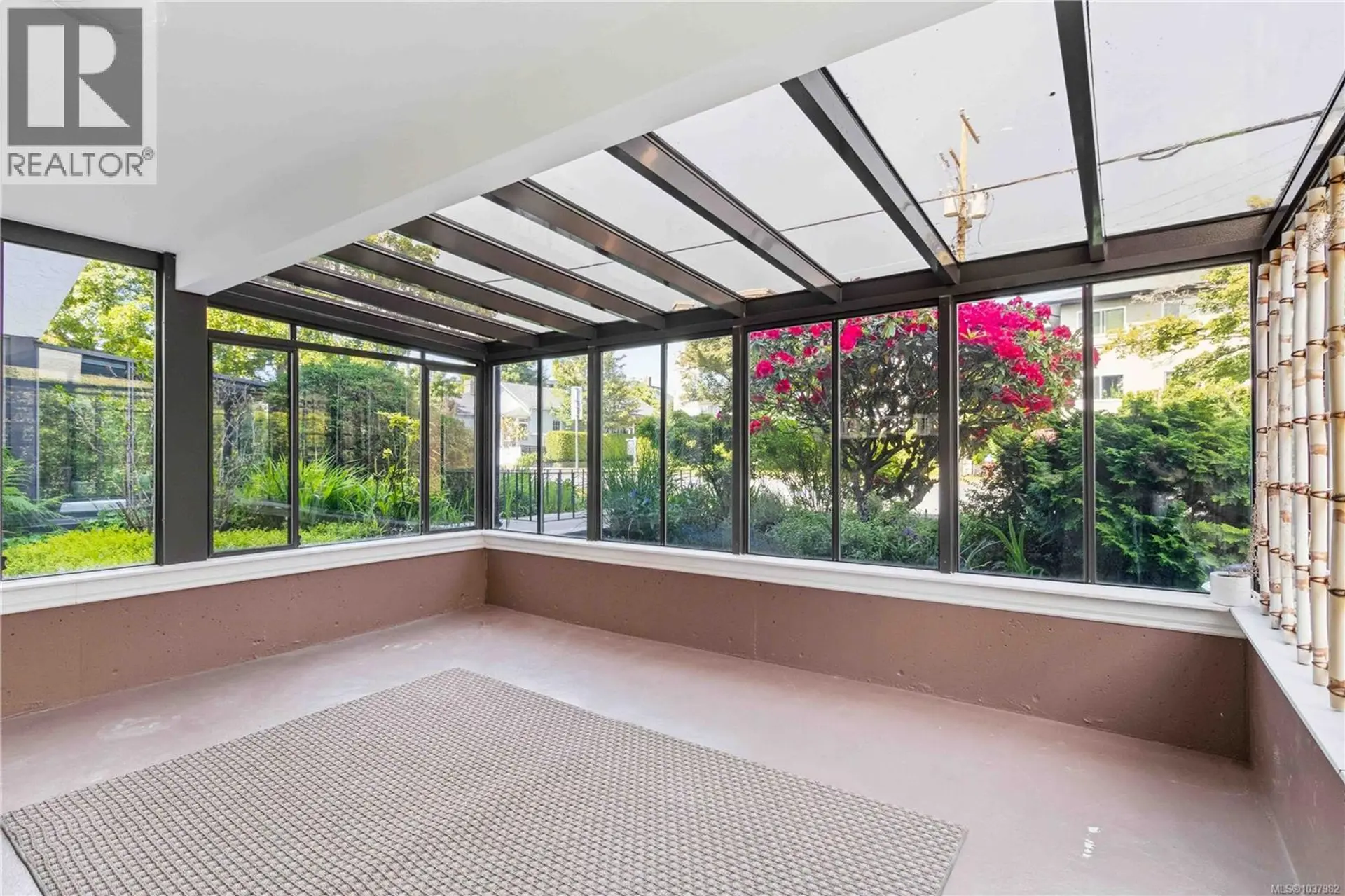 Property at #102 935 Fairfield Rd, Victoria, BC