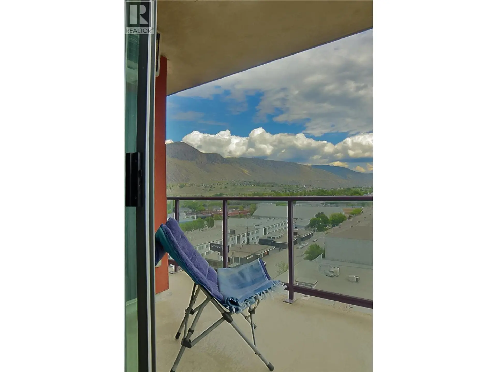 #906 619 VICTORIA Street - Image 2