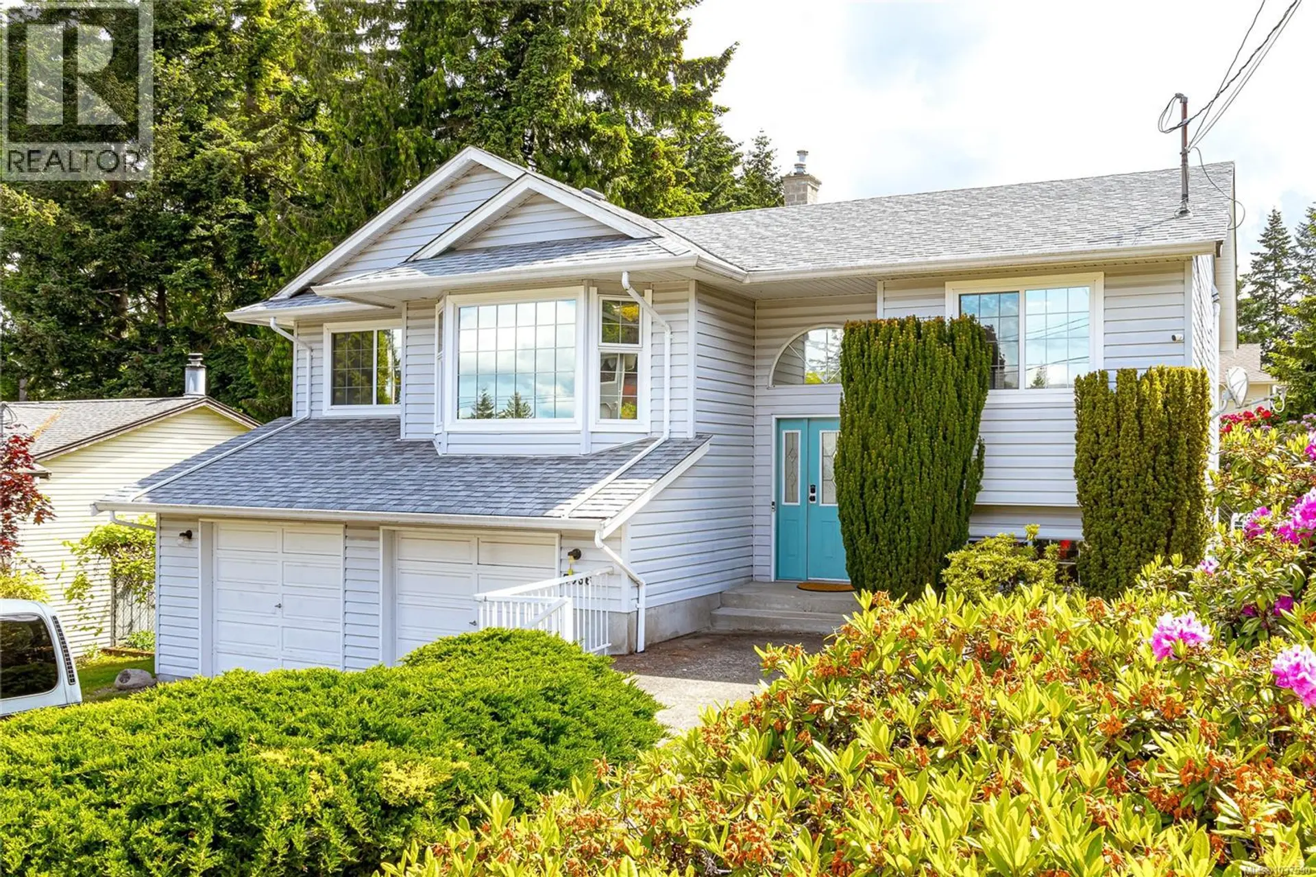 Property at 5536 Ventura Dr, Nanaimo, BC