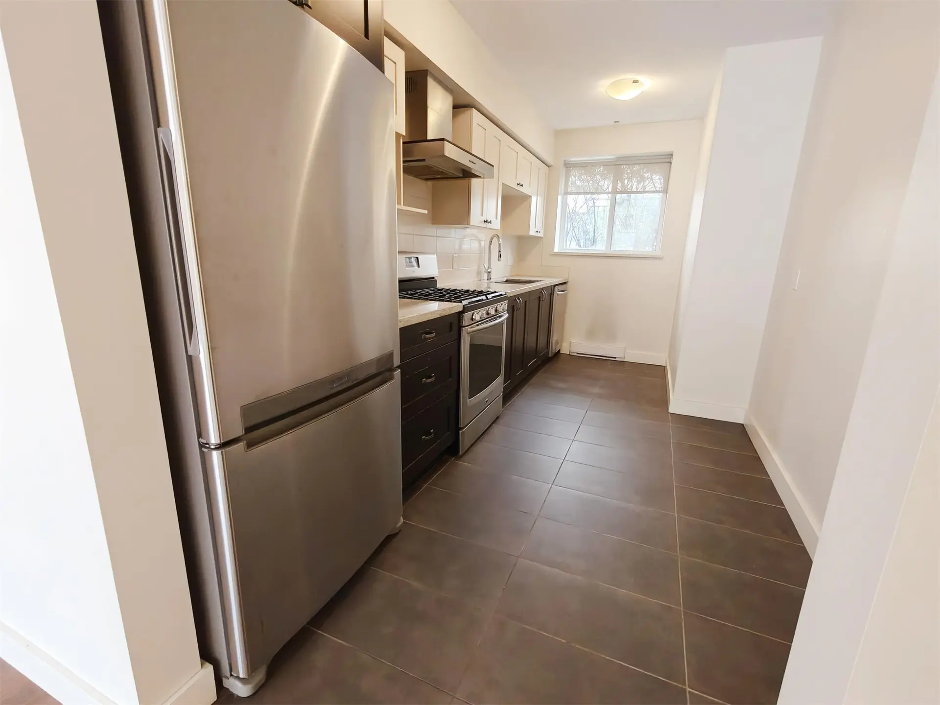 403 E 16th Avenue - Image 6