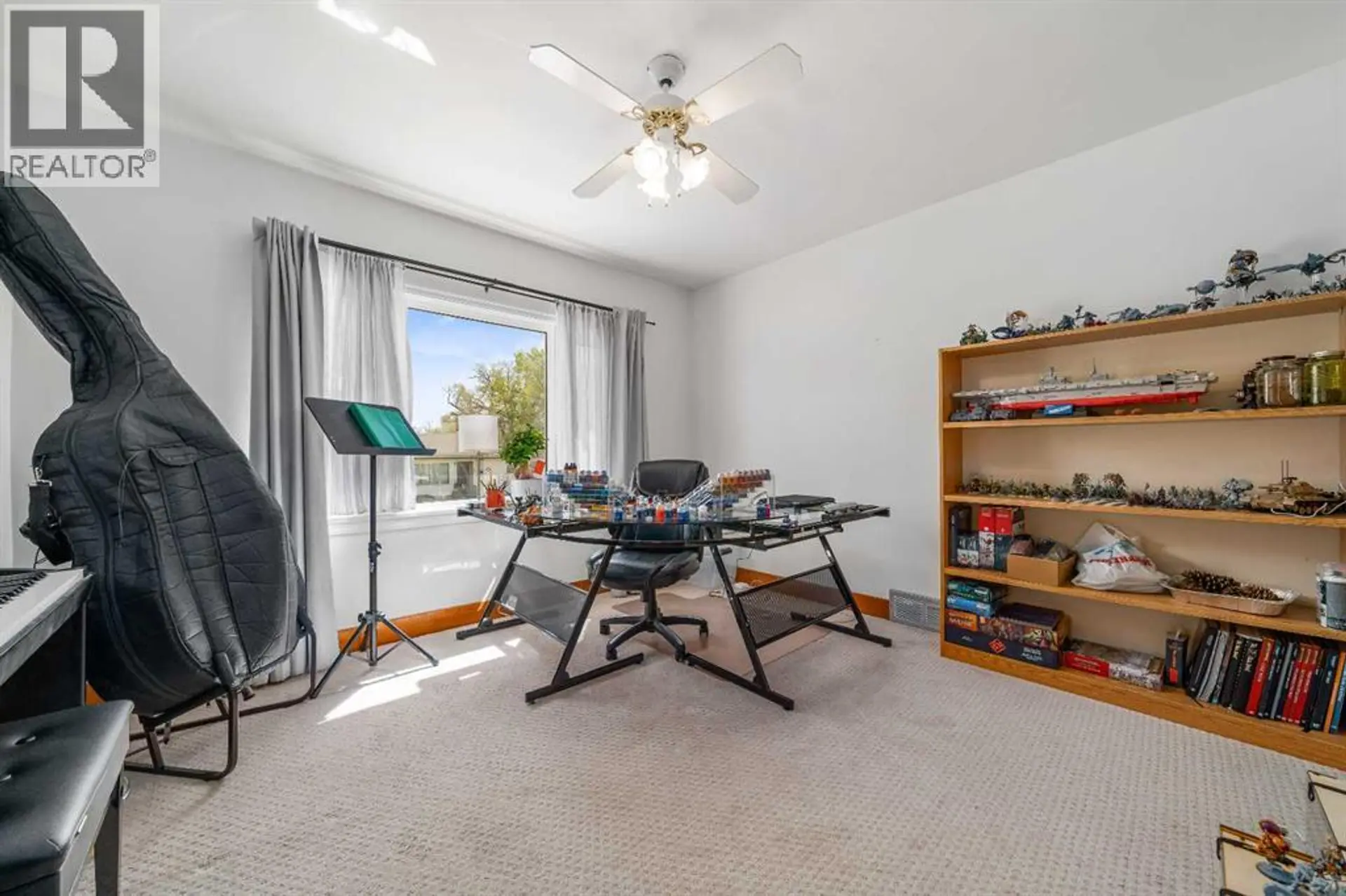 350 4 Street SW - Image 8