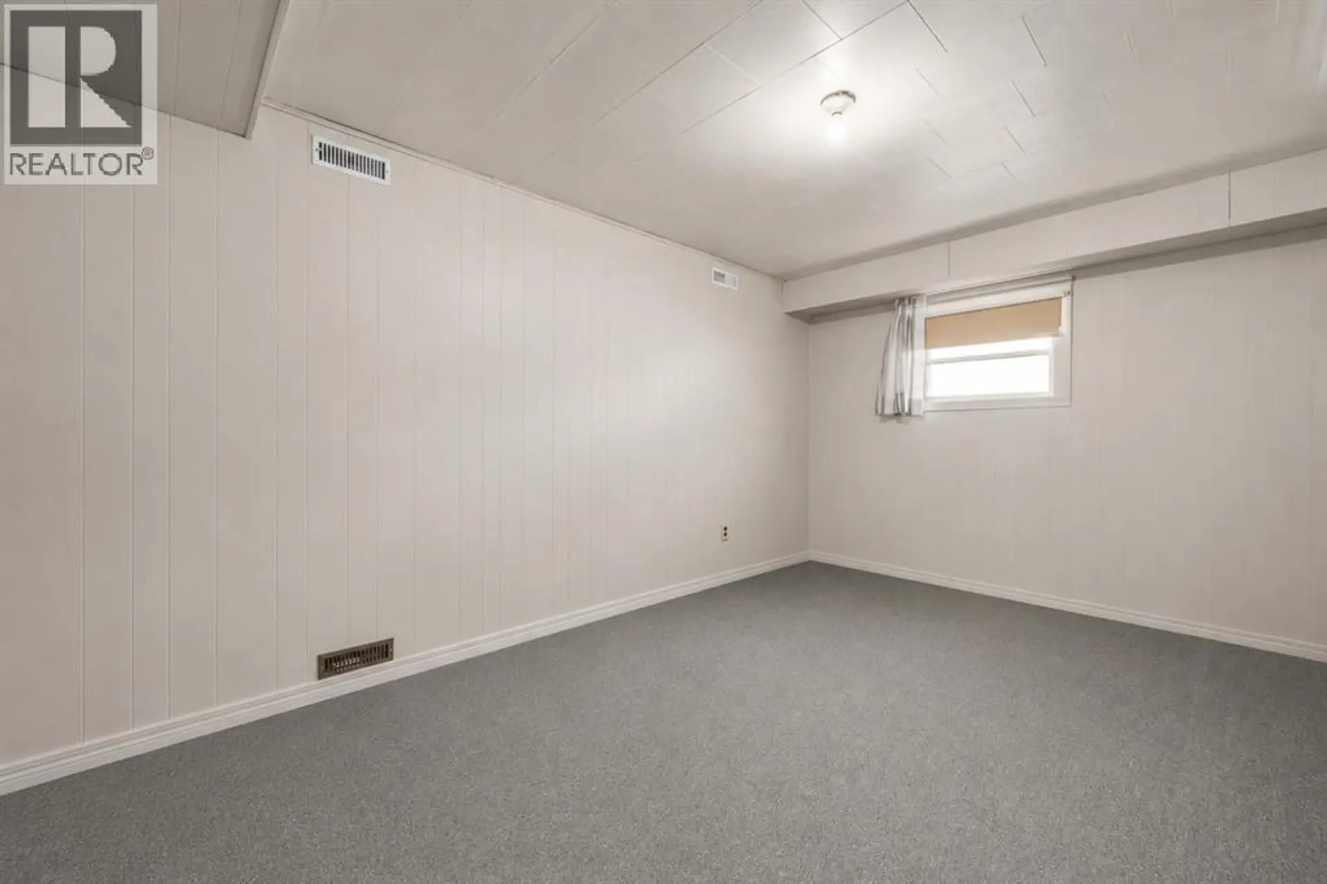 350 4 Street SW - Image 11