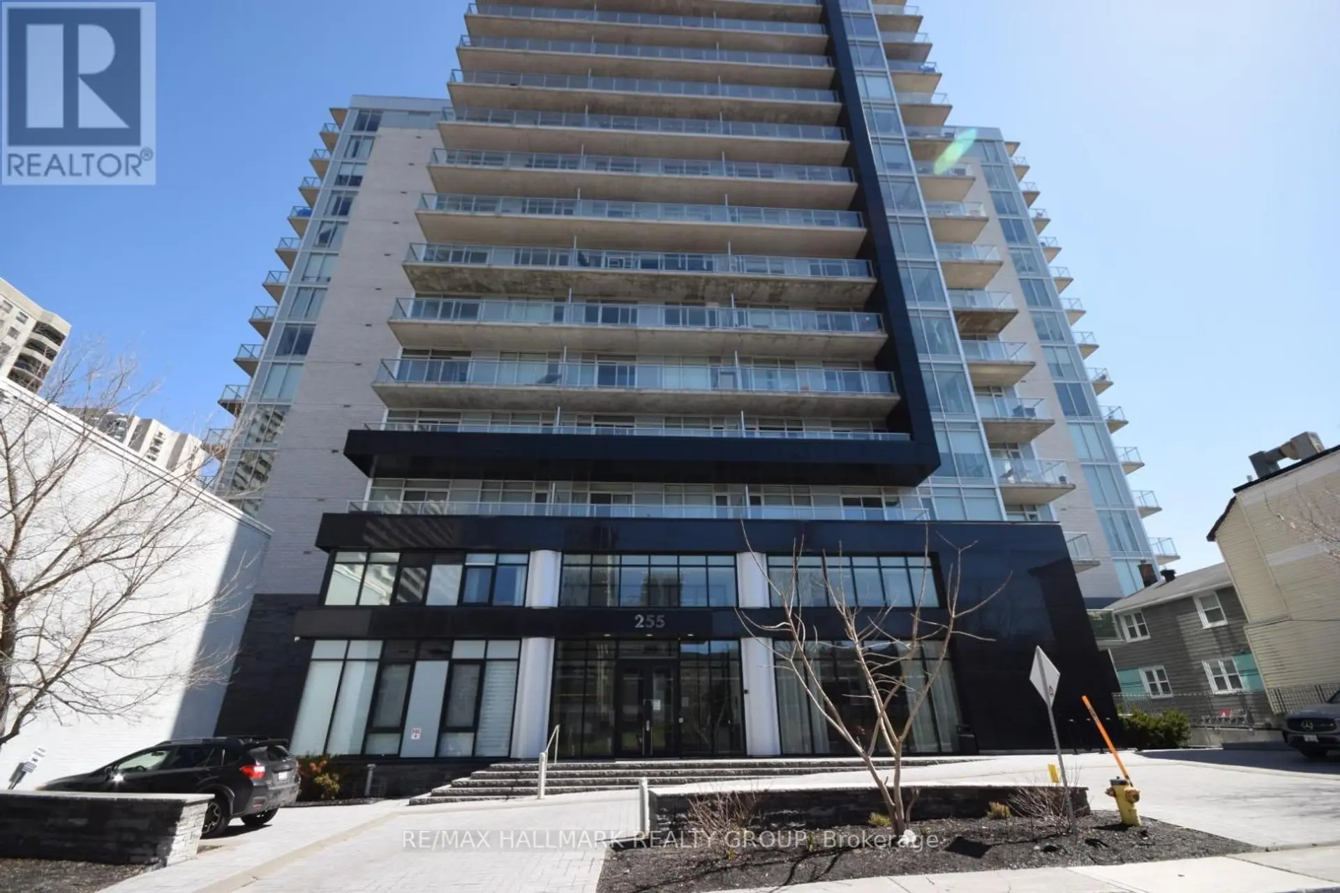 #1412 255 BAY STREET - Image 1
