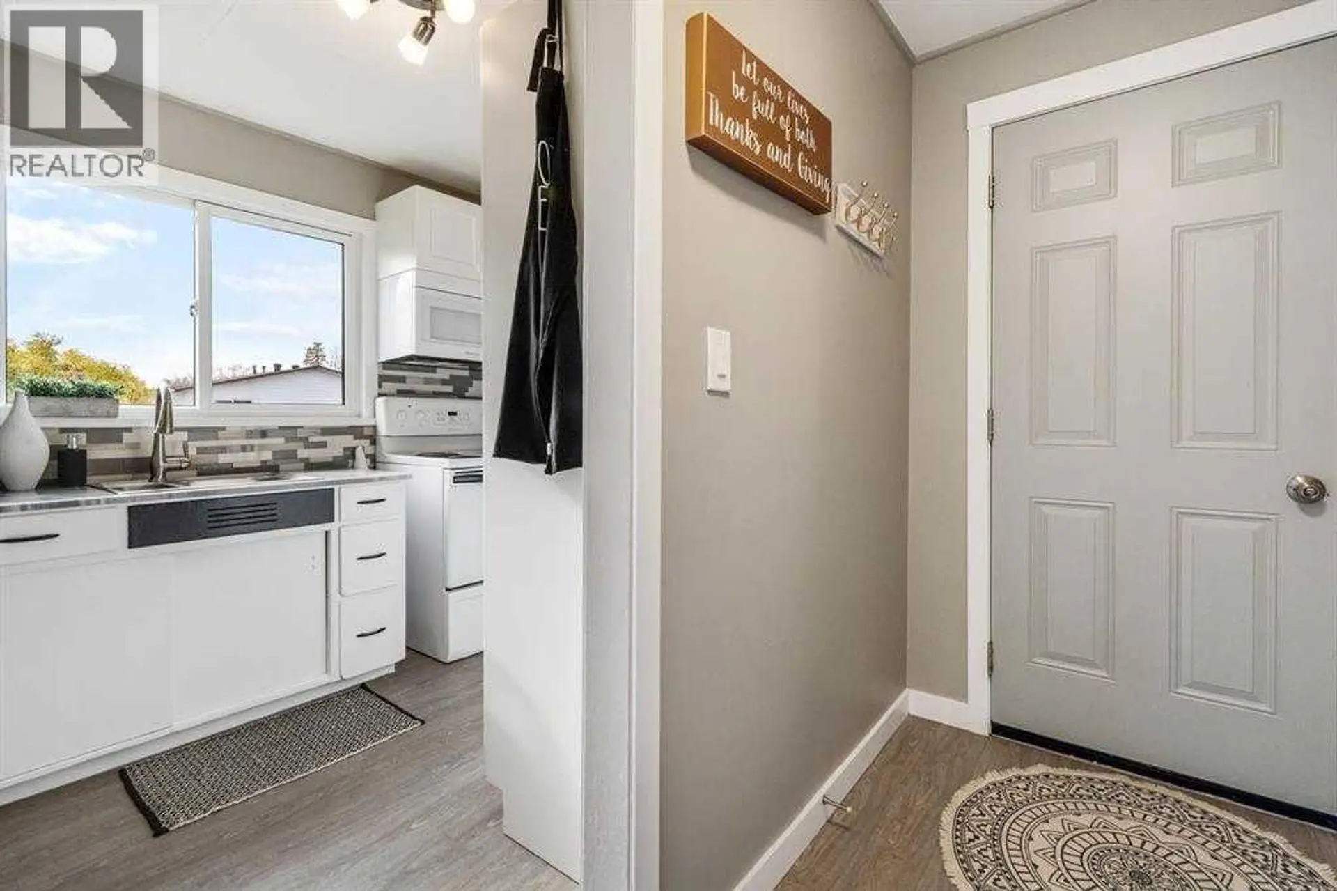 9304 106 Avenue - Image 7