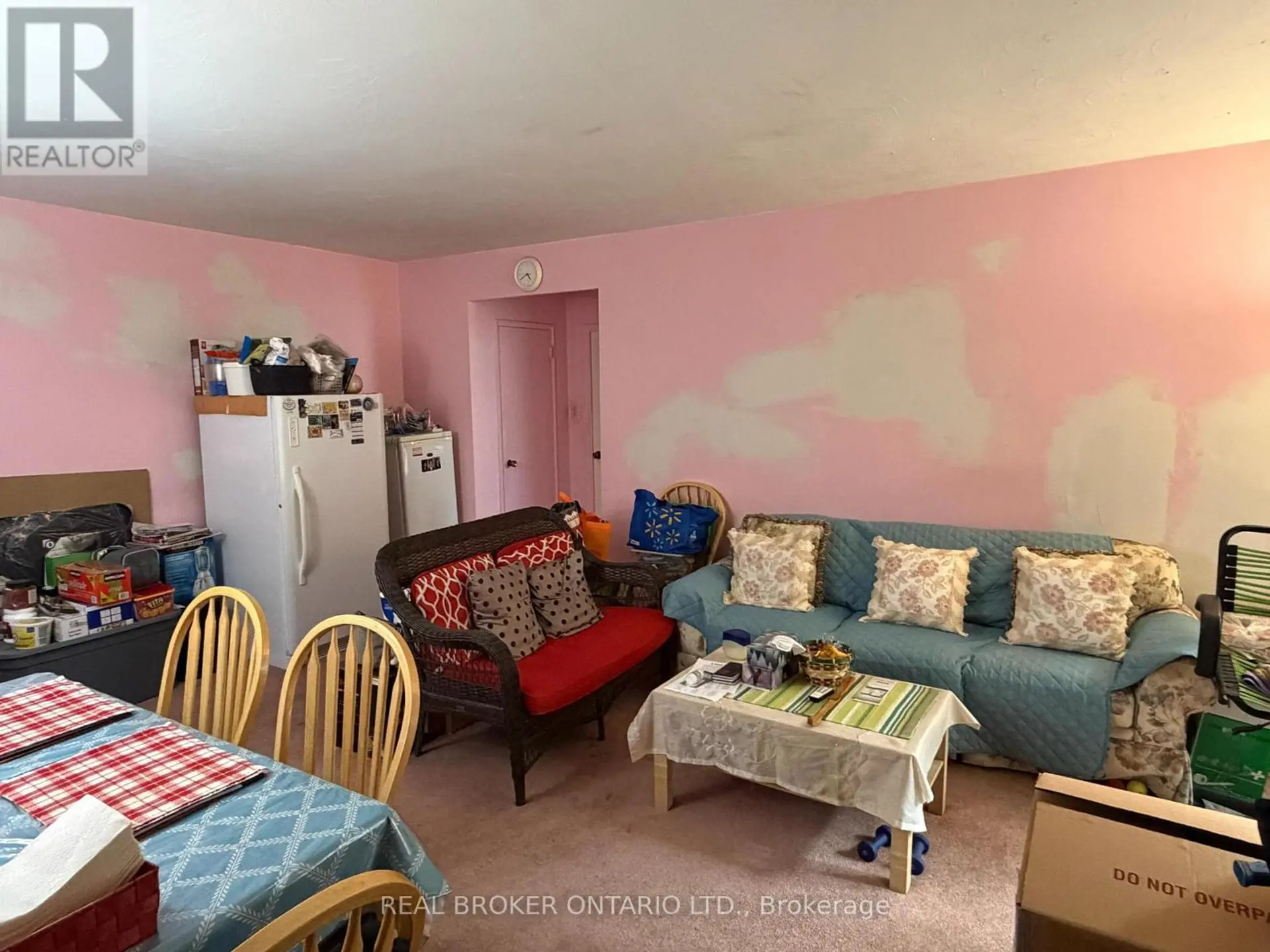 #306 921 MIDLAND AVENUE - Image 10