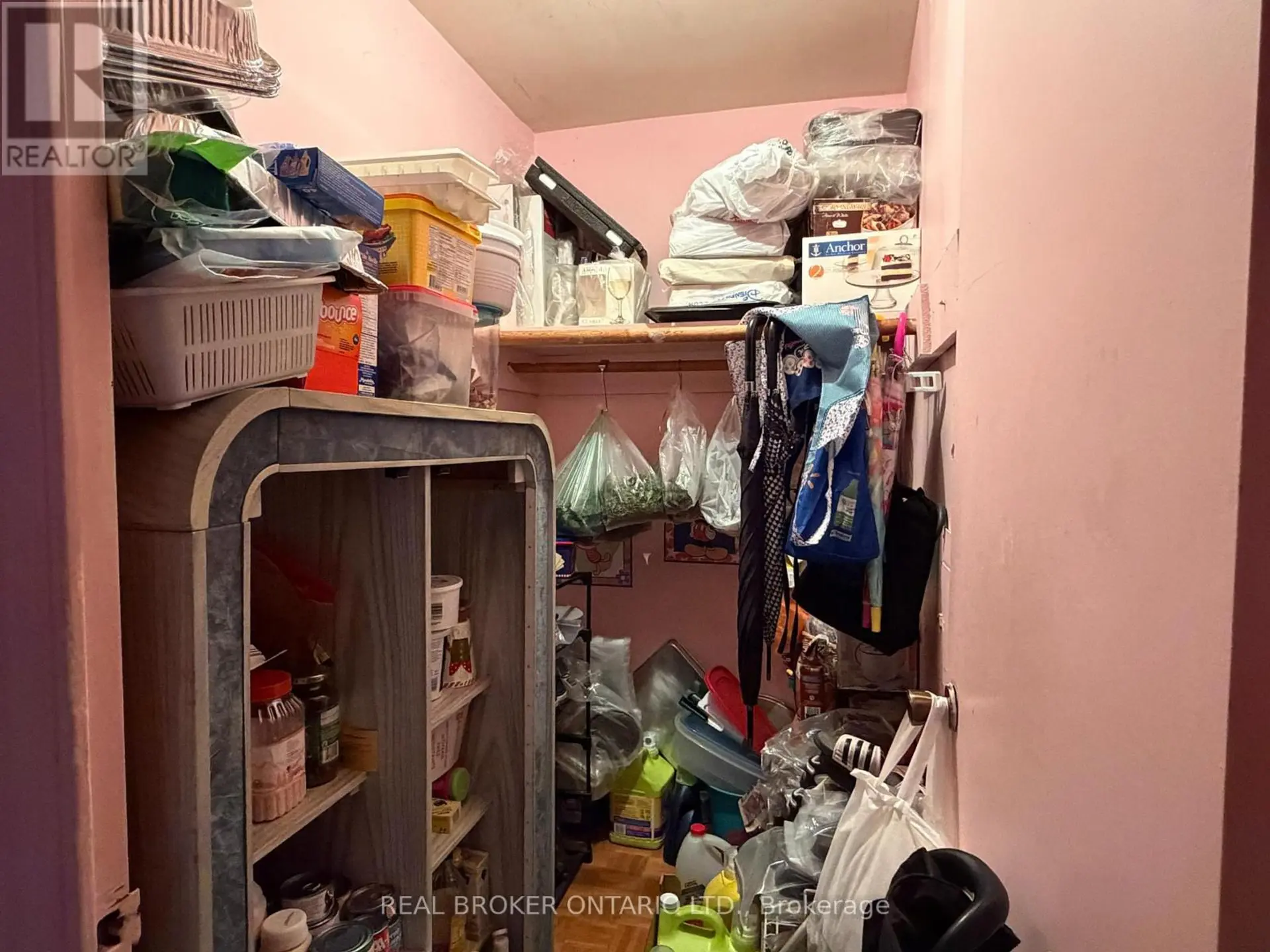#306 921 MIDLAND AVENUE - Image 12